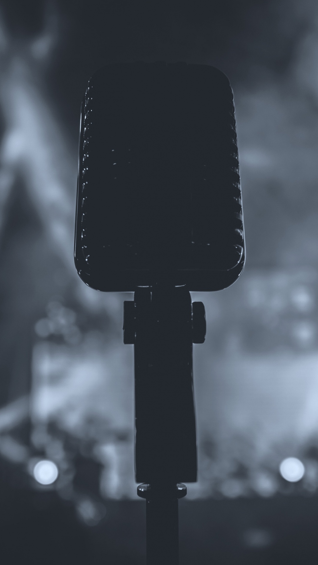 Black Microphone on Black Microphone Stand. Wallpaper in 1080x1920 Resolution