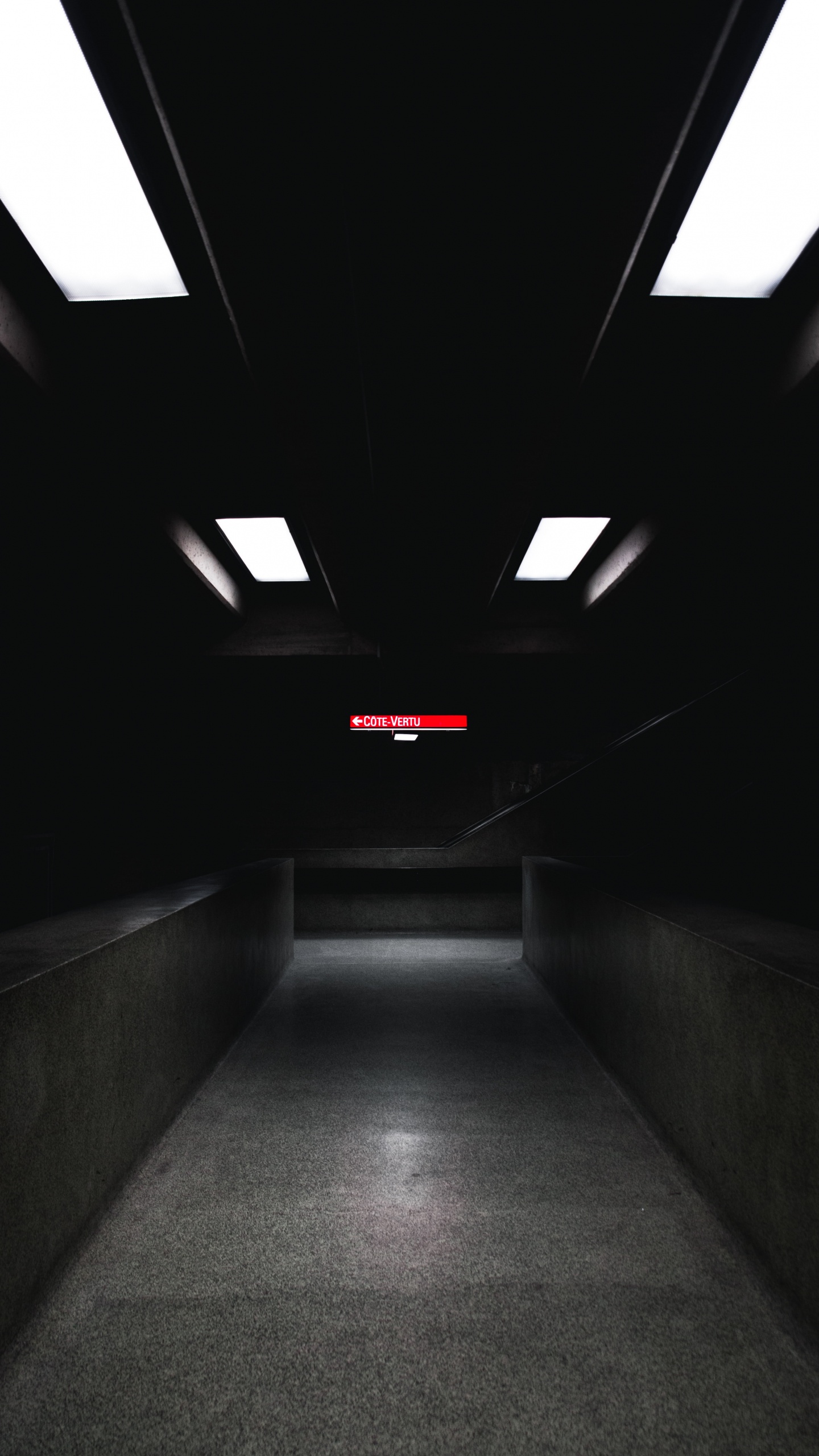 White Ceiling With Light Fixture. Wallpaper in 1440x2560 Resolution