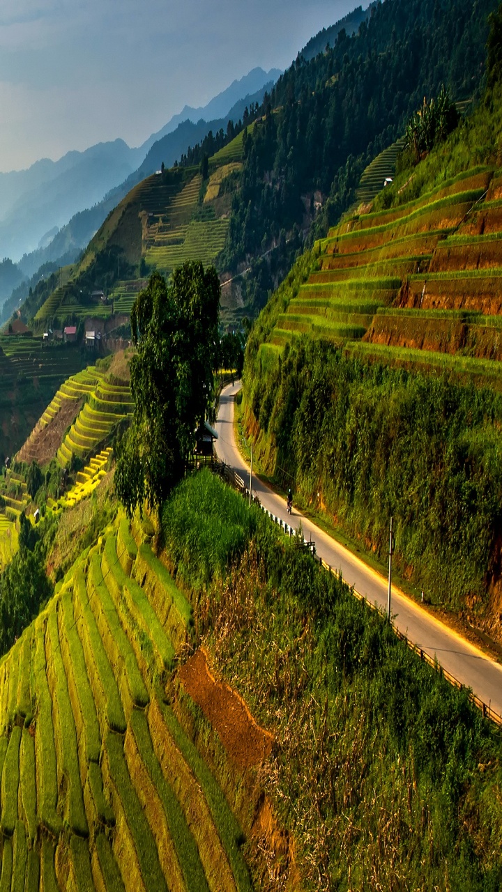 Green Mountains Under White Sky During Daytime. Wallpaper in 720x1280 Resolution