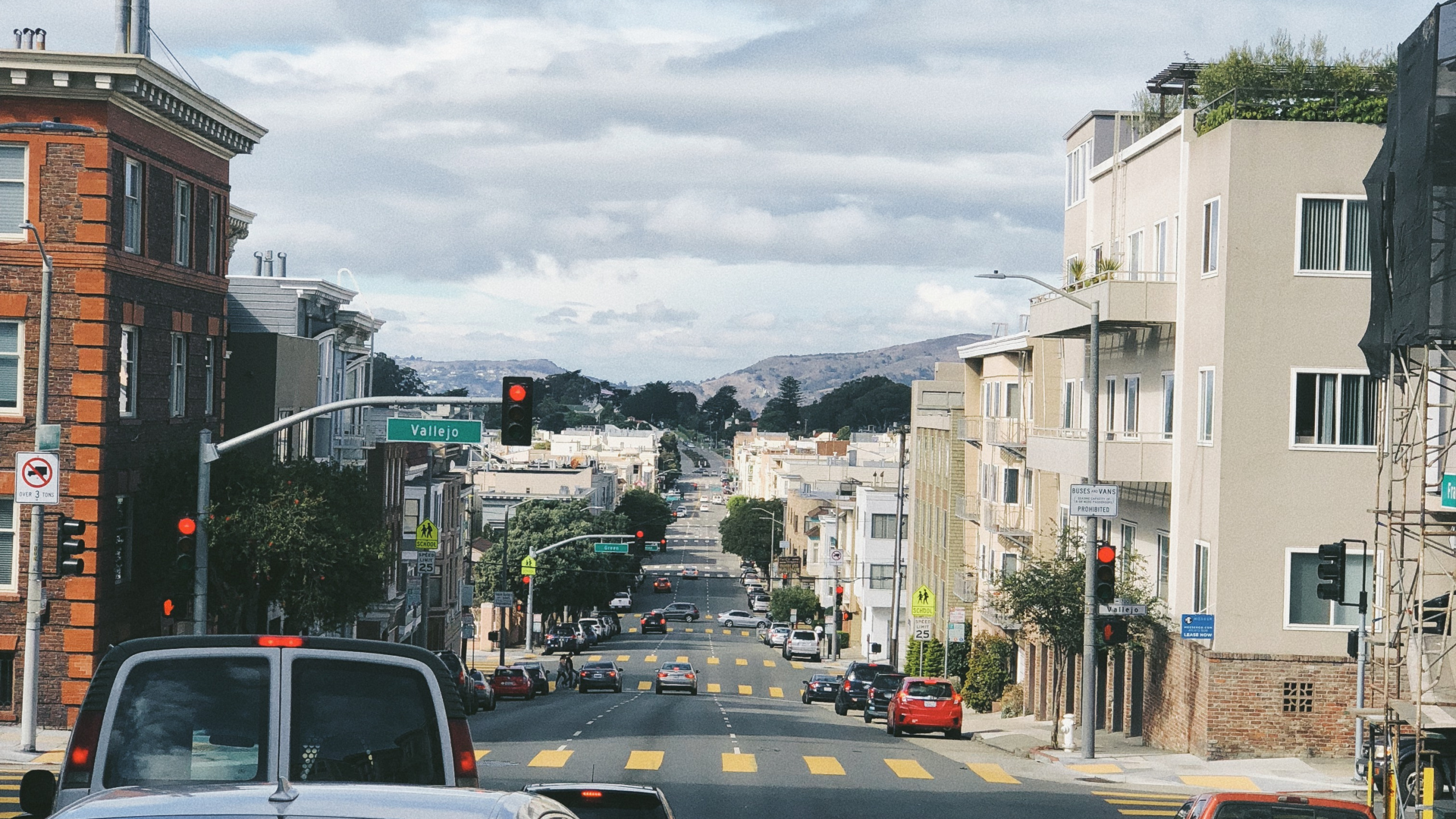 San Francisco, Carril, Rey, Auto Compacto, Coche de la Familia. Wallpaper in 2560x1440 Resolution