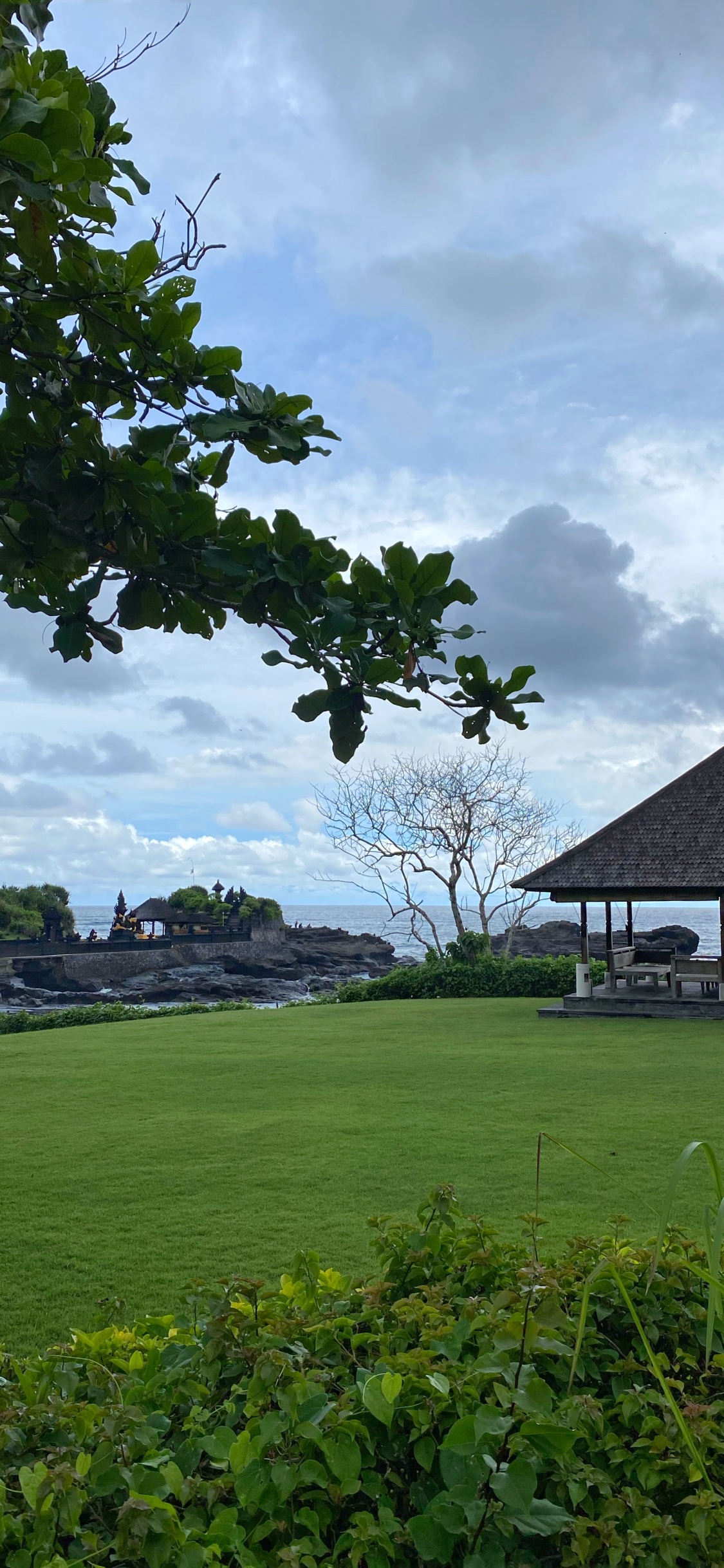 Bali, Cloud, Gazebo, Land Lot, Plain. Wallpaper in 1125x2436 Resolution