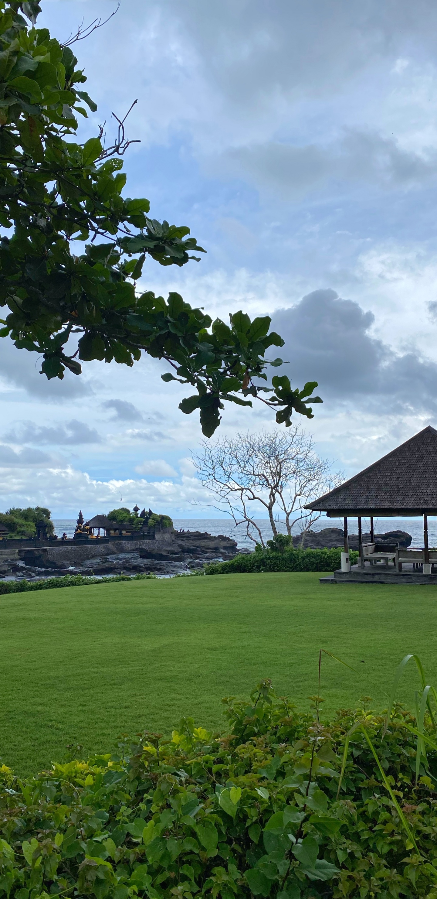 Bali, Cloud, Gazebo, Land Lot, Plain. Wallpaper in 1440x2960 Resolution