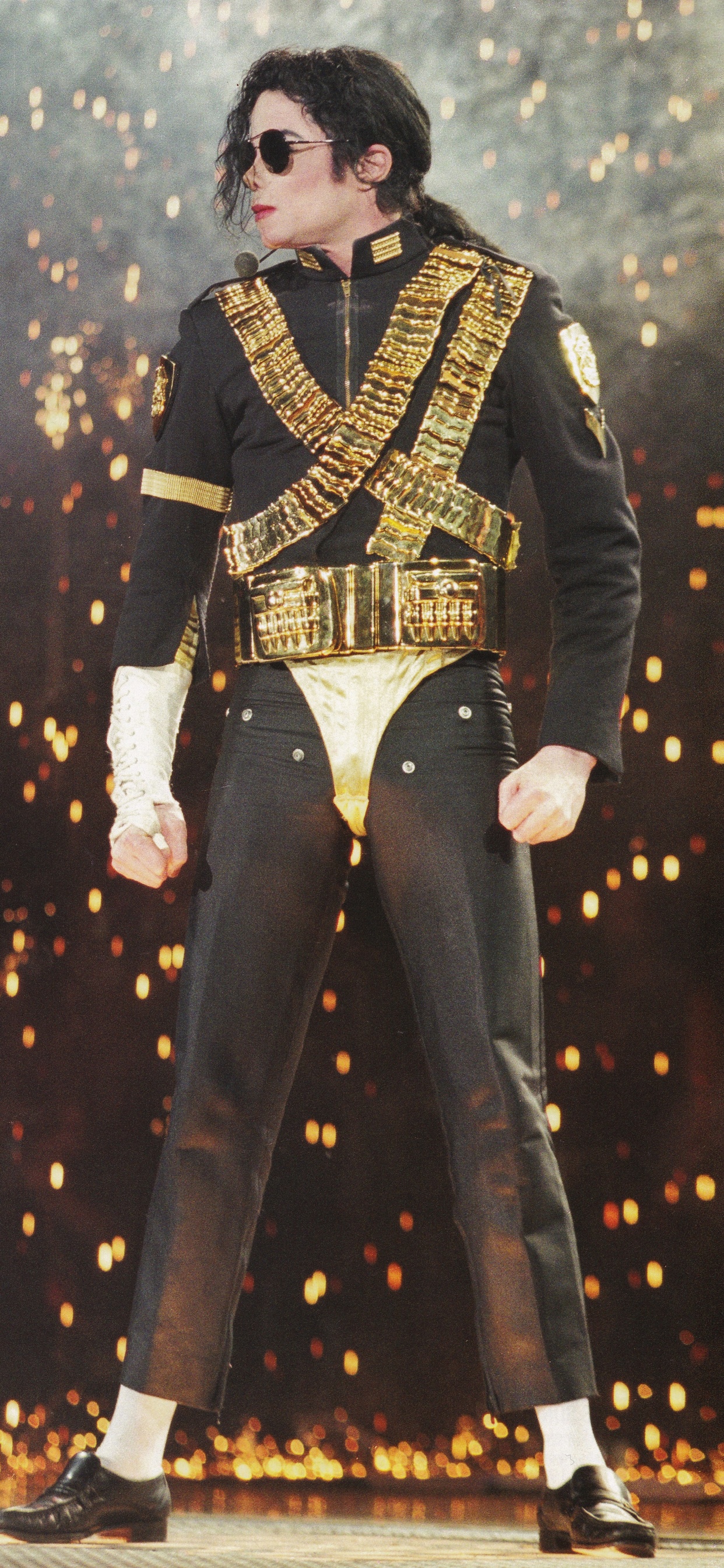 Michael Jackson, Dangerous World Tour, Dangerous, Fashion, Jeans. Wallpaper in 1242x2688 Resolution