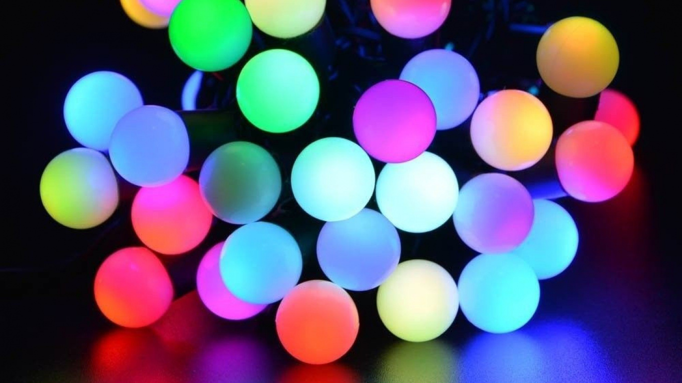 Luz, Luces de Navidad, Bombilla de Luz Incandescente, Circulo, Color. Wallpaper in 1366x768 Resolution