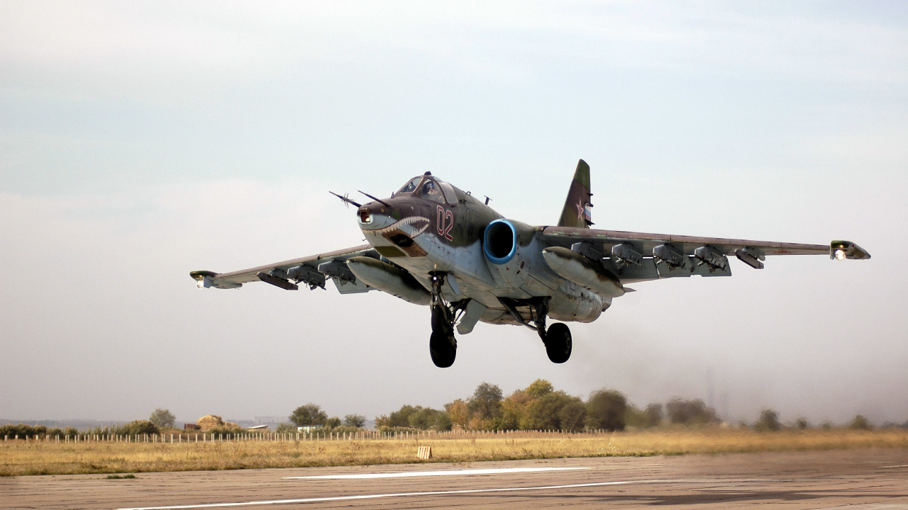 Gray Fighter Plane on Brown Field During Daytime. Wallpaper in 1280x720 Resolution