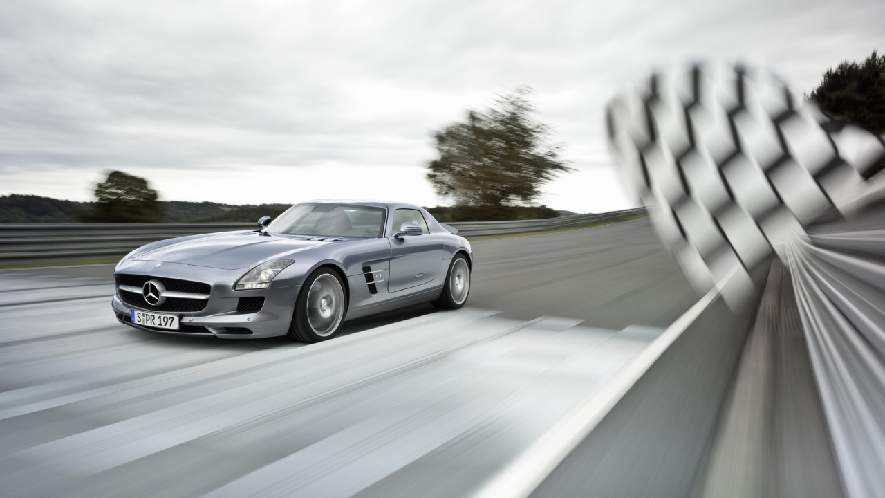 Black Mercedes Benz Coupe on Road During Daytime. Wallpaper in 1280x720 Resolution