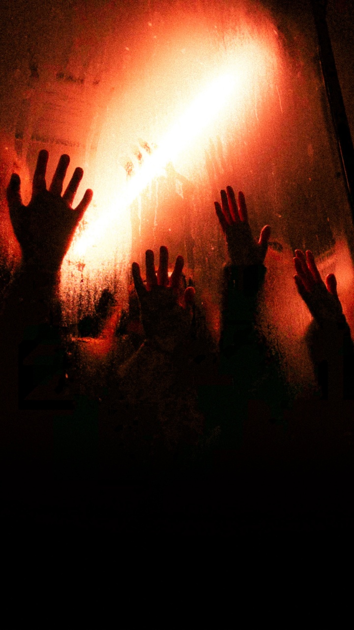 Silhouette de Personnes Debout Sur la Scène. Wallpaper in 720x1280 Resolution