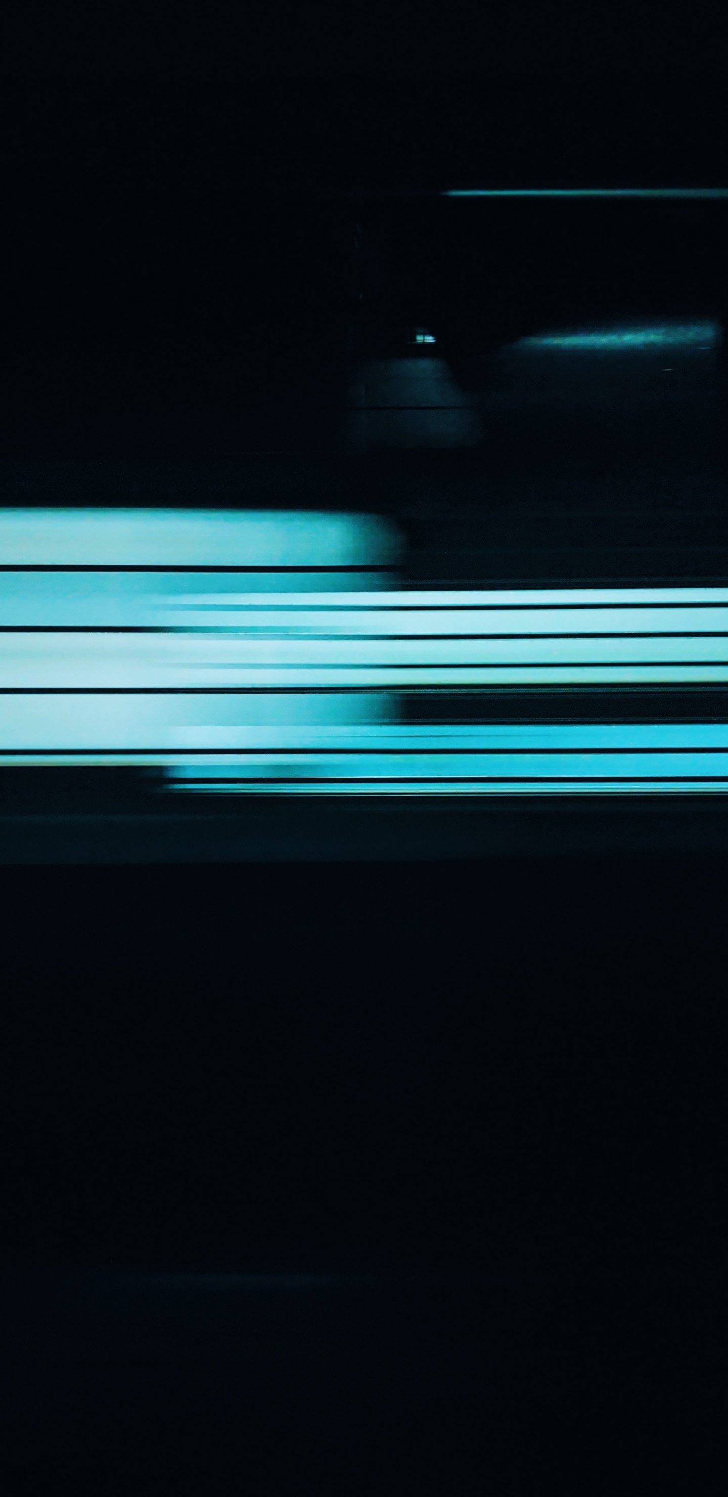 Blaue Und Weiße Lichtstreifen. Wallpaper in 1440x2960 Resolution