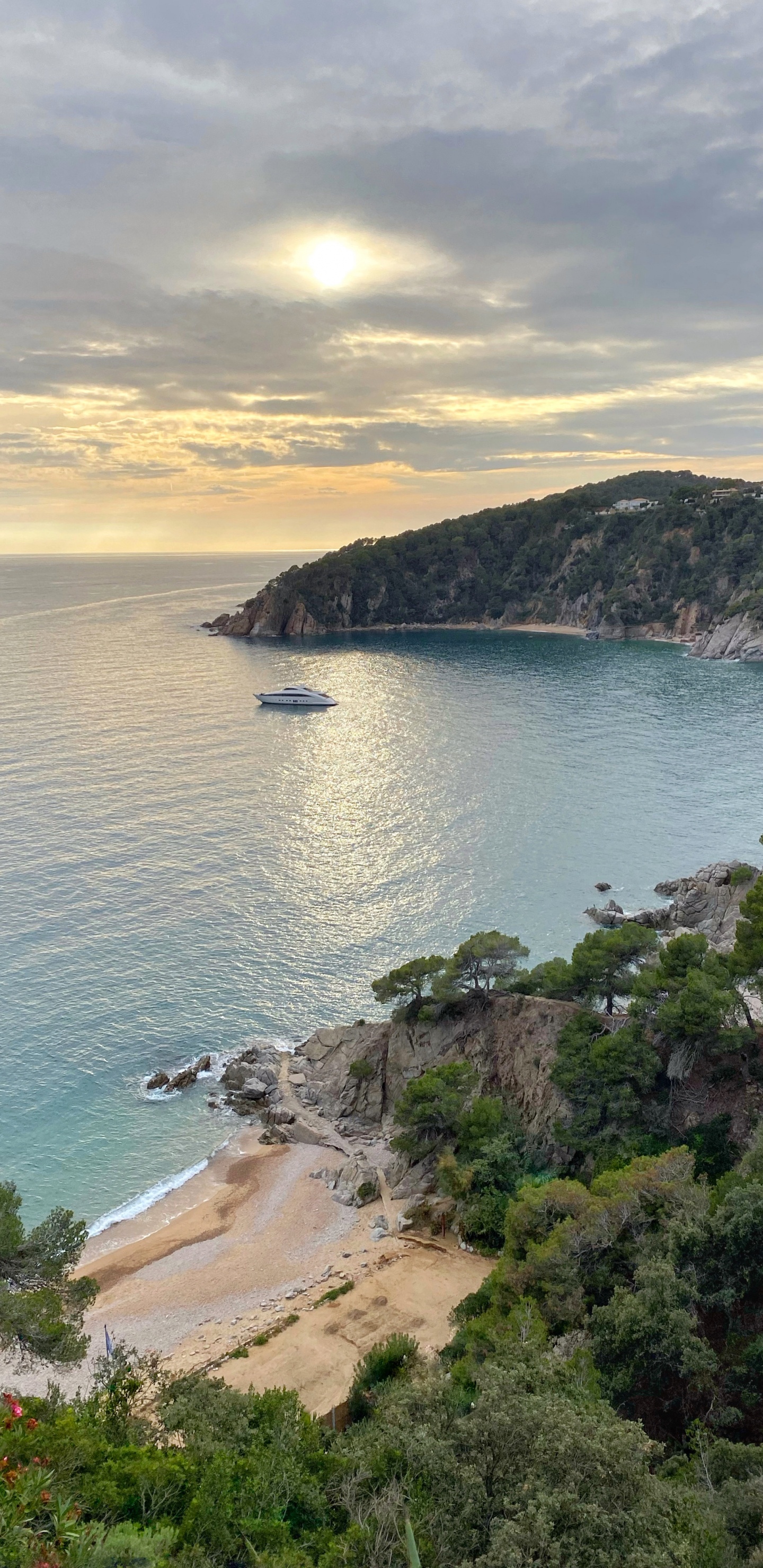 海岸, 人体内的水, 岸边, 水资源, 大海 壁纸 1440x2960 允许
