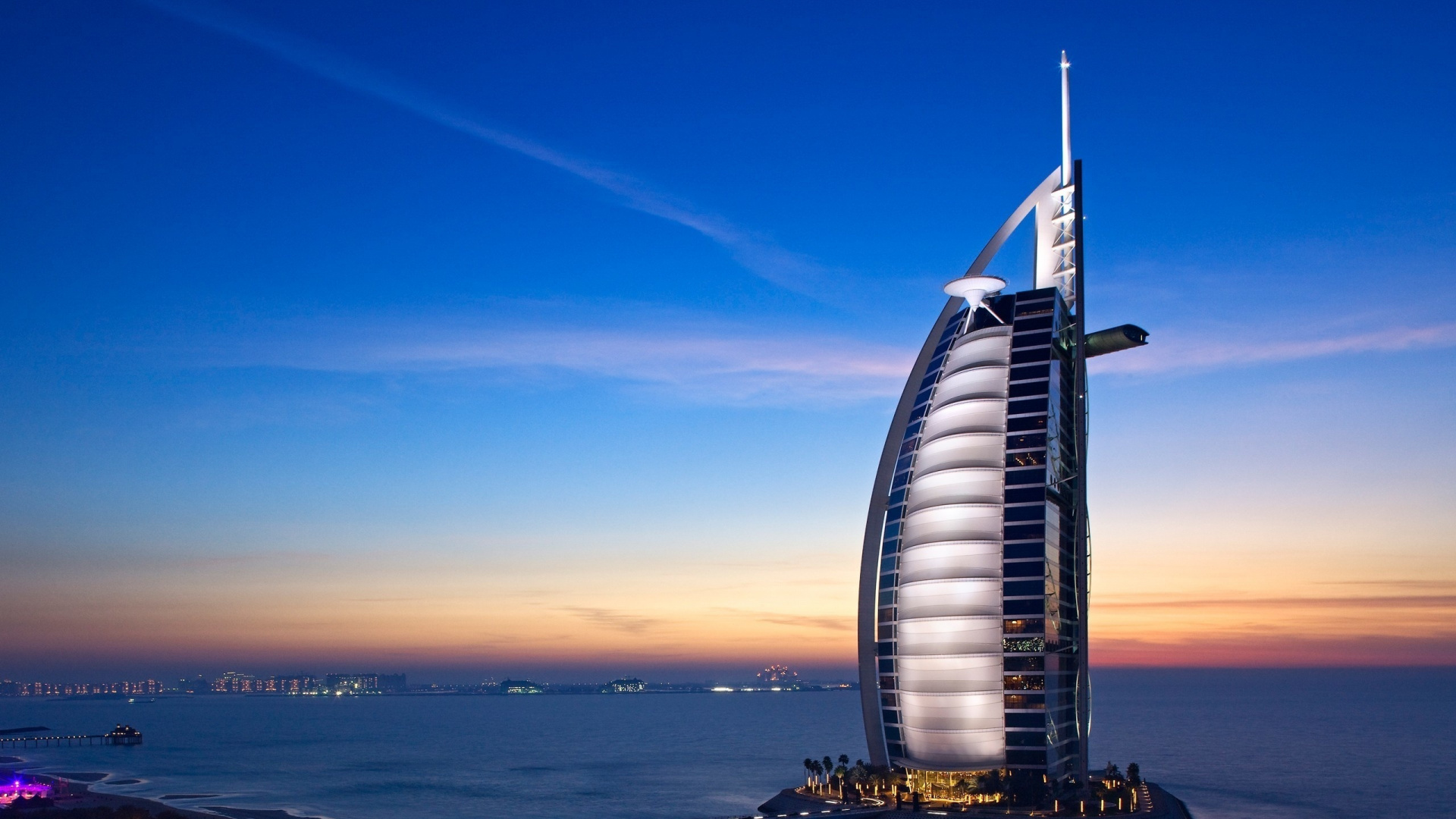 Weißes Und Schwarzes Schiff Auf See Bei Sonnenuntergang. Wallpaper in 1920x1080 Resolution