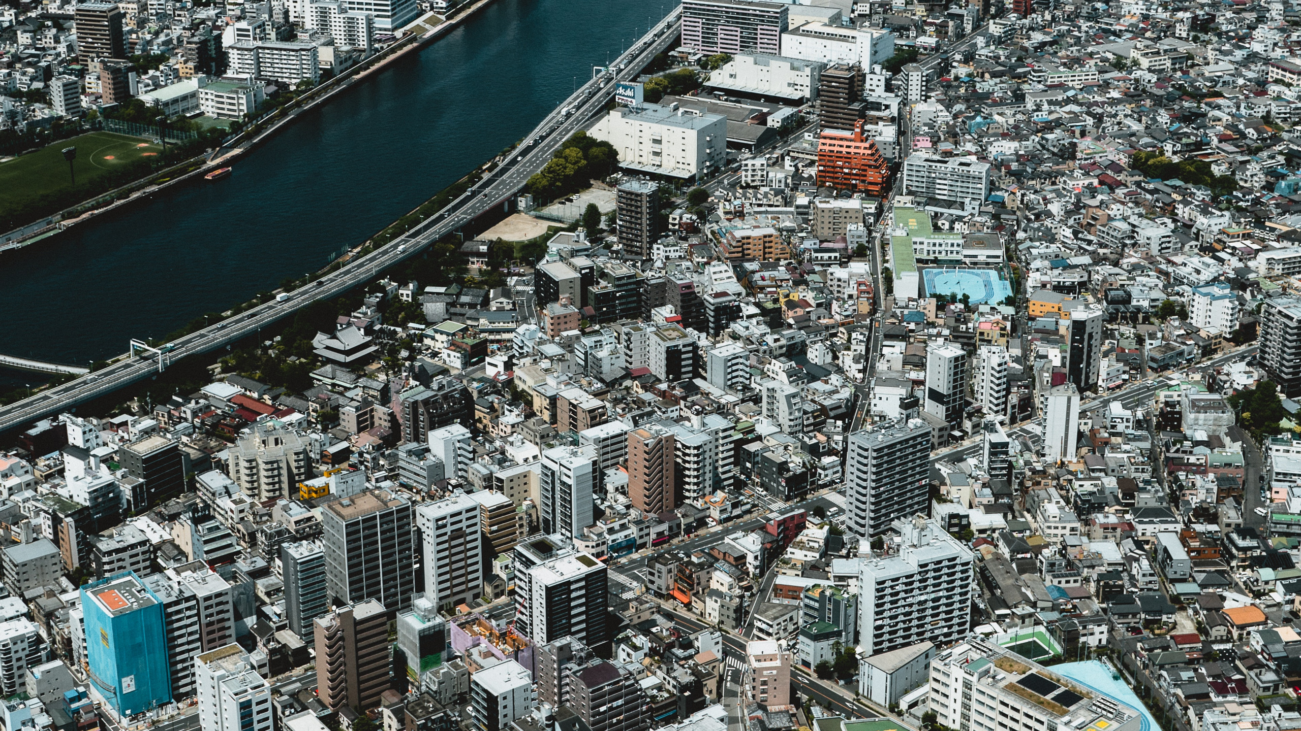 Aerial View of City Buildings During Daytime. Wallpaper in 2560x1440 Resolution