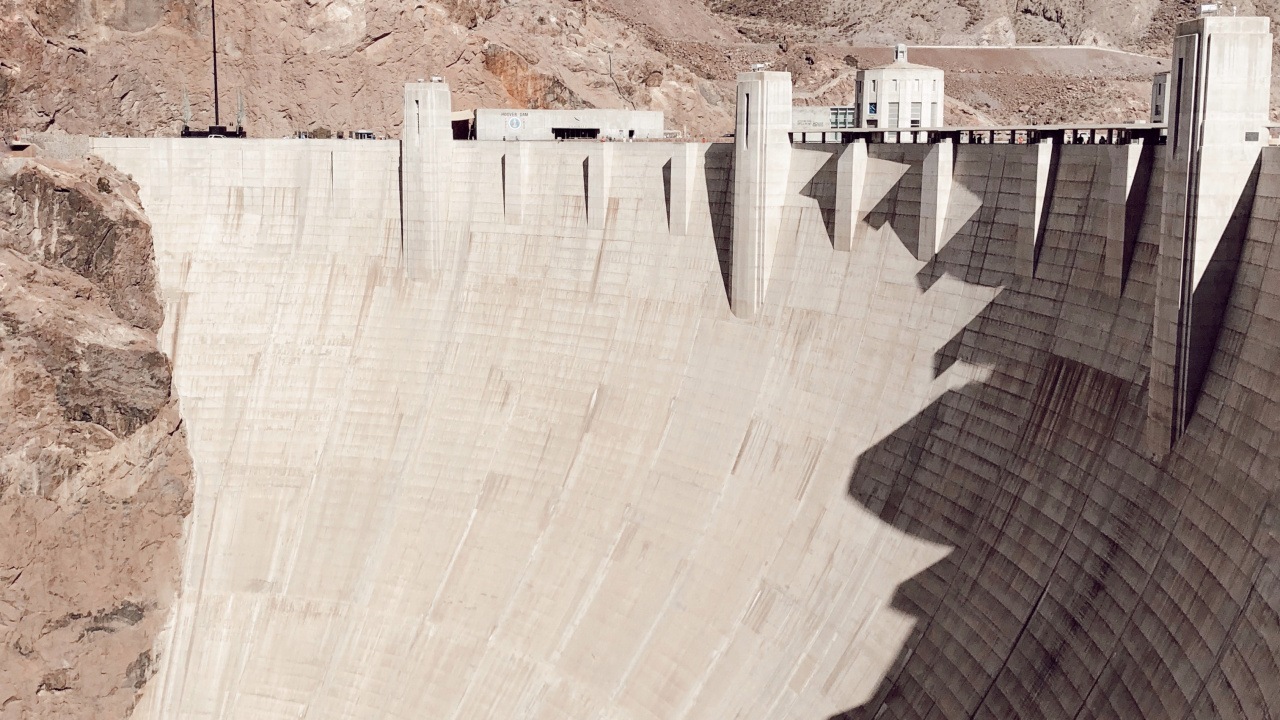 Hoover Dam, Tourist Attraction, Mountain Range, Mountain, Landmark. Wallpaper in 1280x720 Resolution