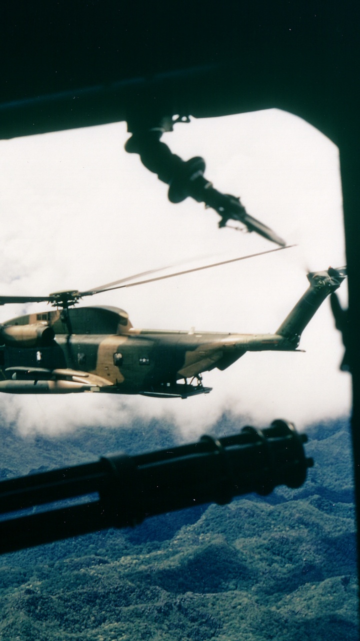 Schwarzer Flachbildfernseher Ausgeschaltet. Wallpaper in 720x1280 Resolution