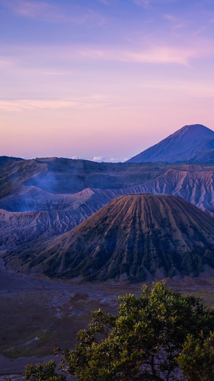 Brown Mountain Under White Clouds During Daytime. Wallpaper in 720x1280 Resolution