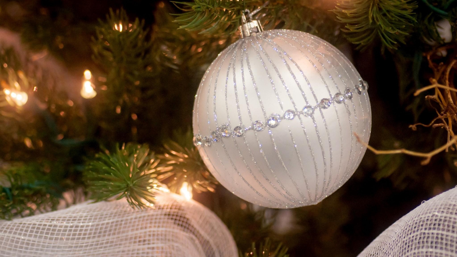 Christmas Tree, Christmas Day, Christmas Decoration, Holiday, Christmas Ornament. Wallpaper in 1920x1080 Resolution