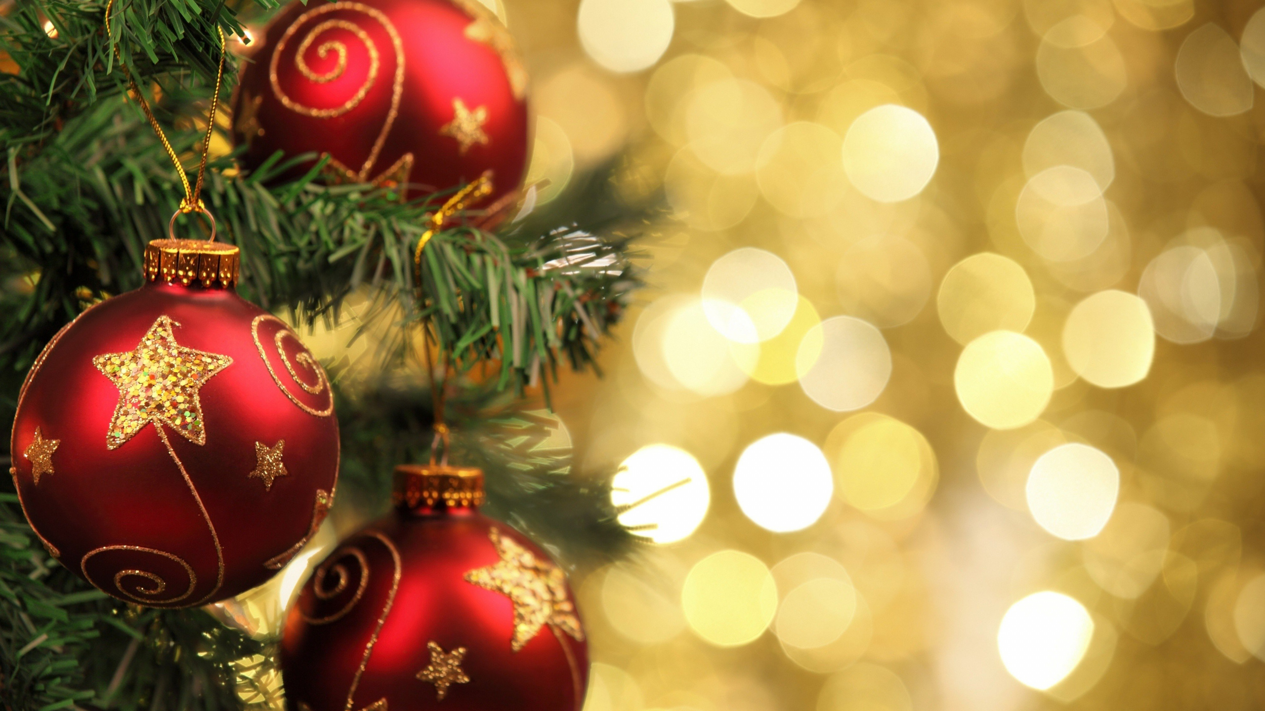 El Día De Navidad, Adorno de Navidad, Decoración de la Navidad, Navidad, Árbol de Navidad Artificial. Wallpaper in 2560x1440 Resolution