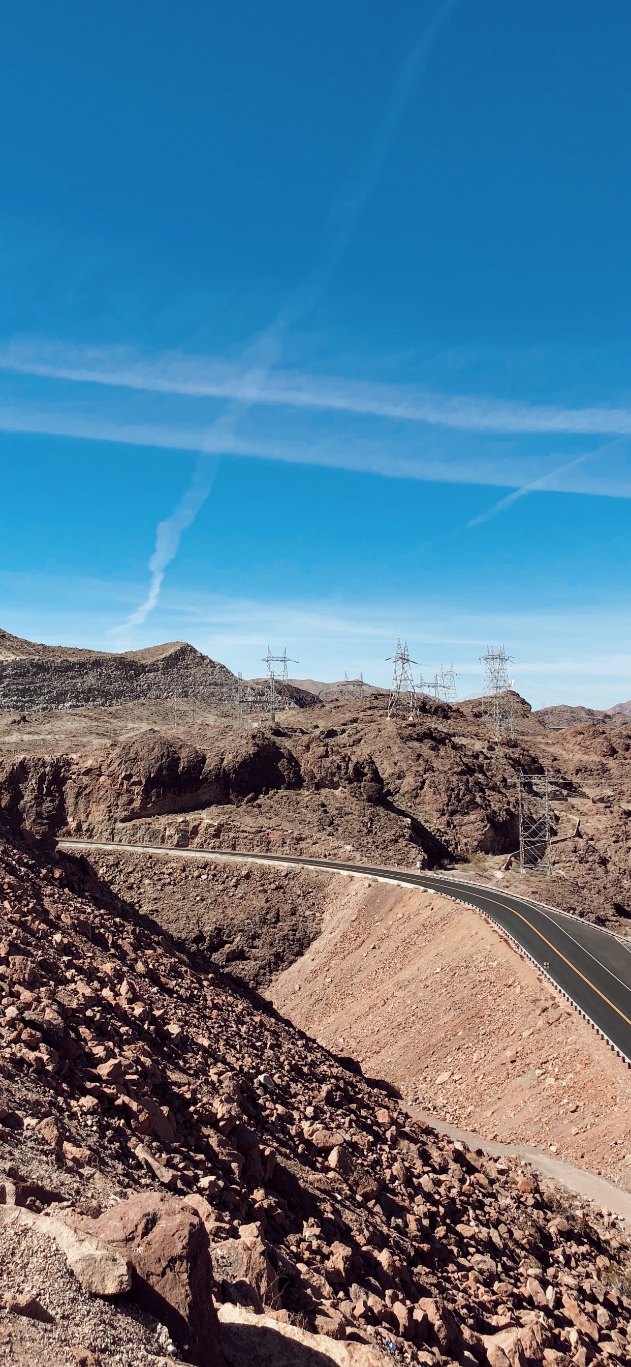 Las Formaciones Montañosas, Suelo, Montaña, Geología, Pendiente. Wallpaper in 1242x2688 Resolution