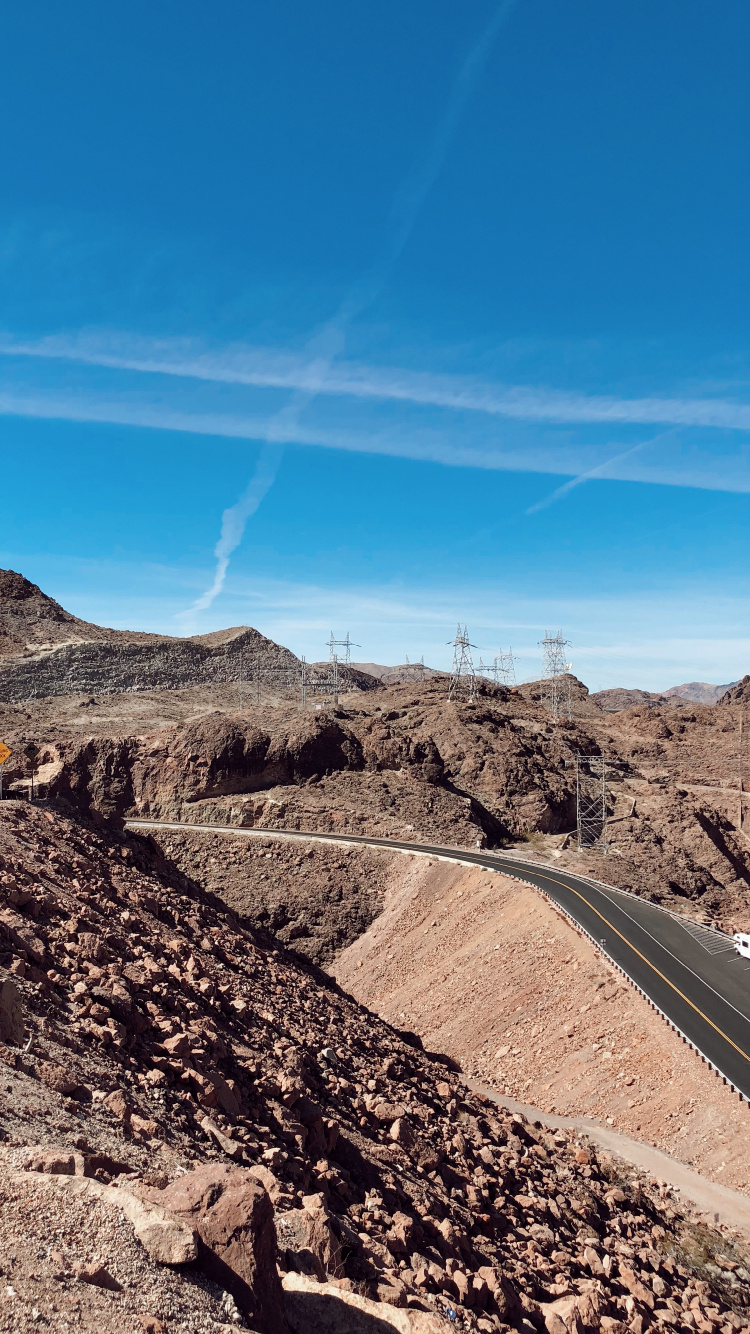 Las Formaciones Montañosas, Suelo, Montaña, Geología, Pendiente. Wallpaper in 750x1334 Resolution