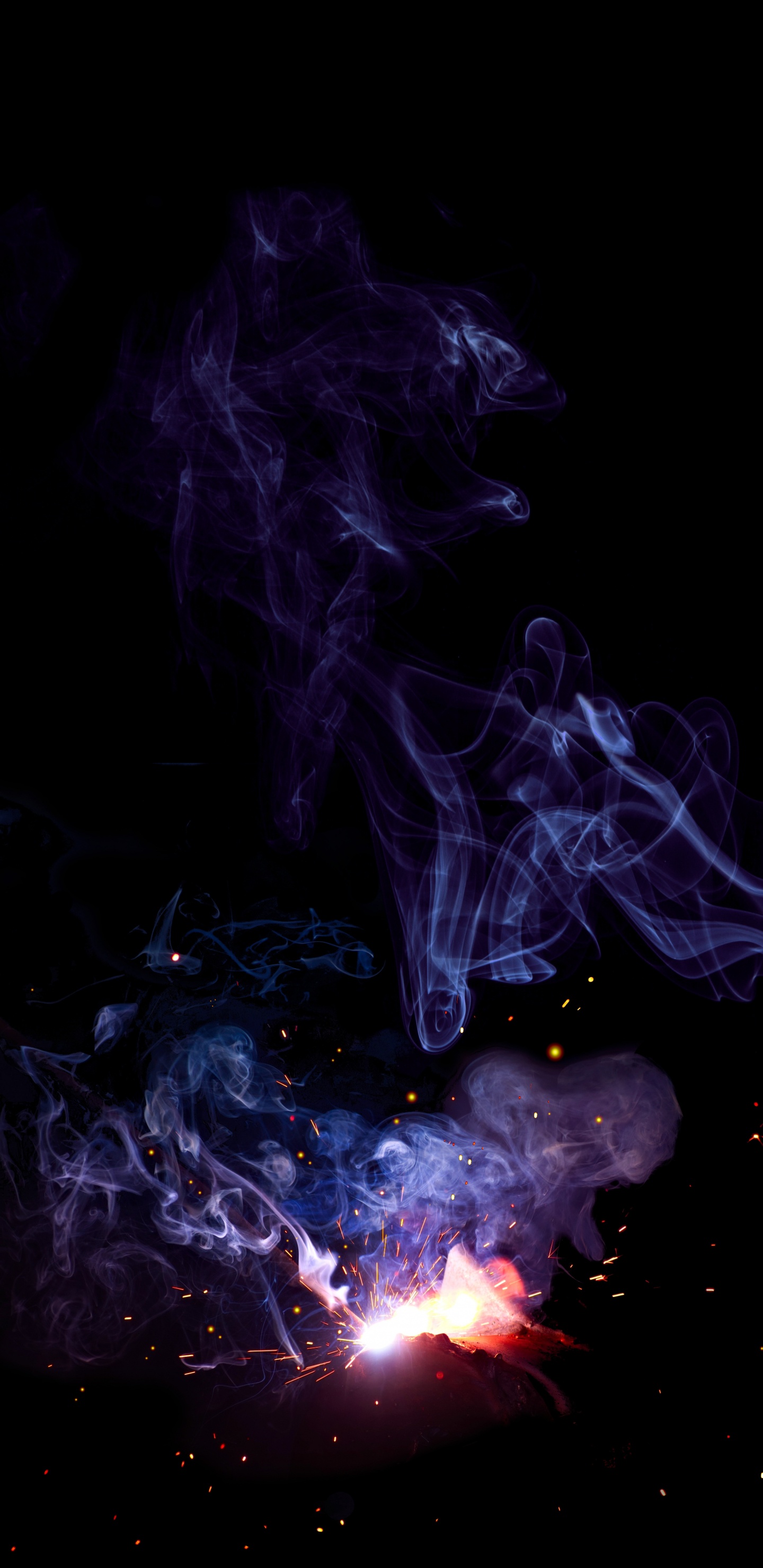 Blue and White Smoke Illustration. Wallpaper in 1440x2960 Resolution