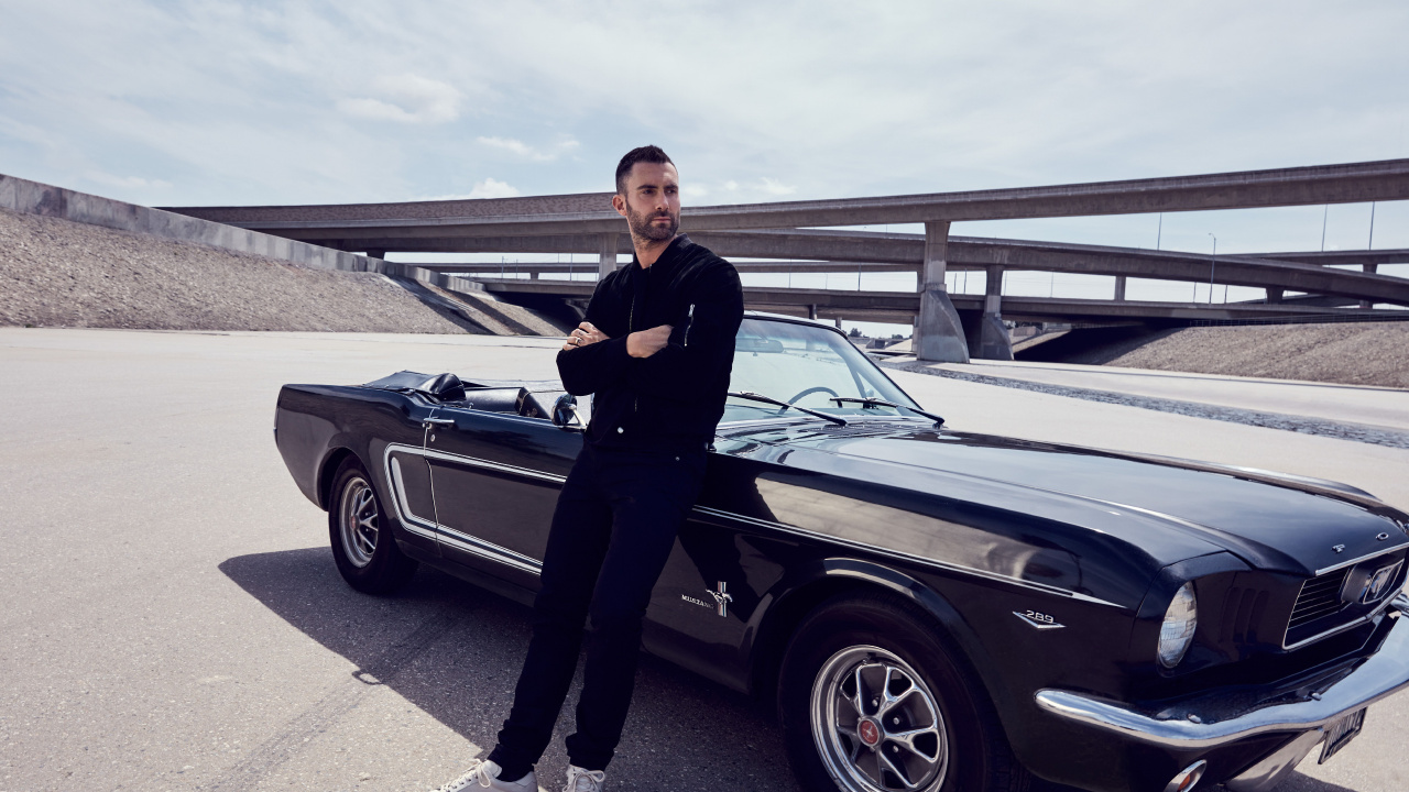 Adam Levine, Maroon 5, Muscle Car, Coche Clásico, Berlina. Wallpaper in 1280x720 Resolution