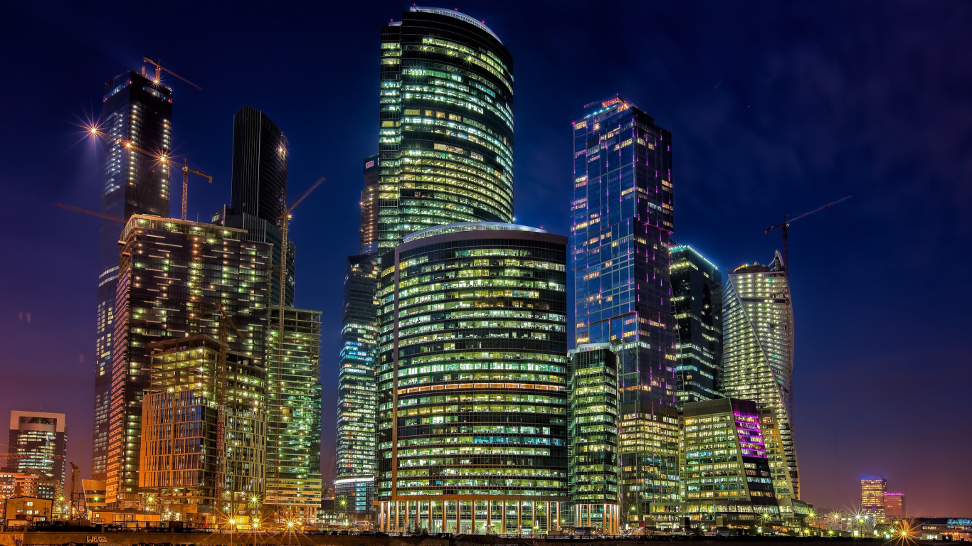 Horizon de la Ville Pendant la Nuit. Wallpaper in 1366x768 Resolution