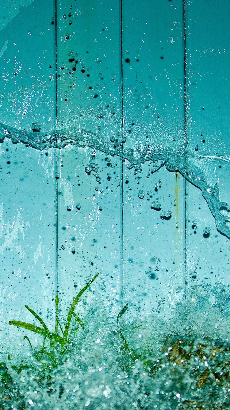 Gotas de Agua en la Pared Azul. Wallpaper in 750x1334 Resolution