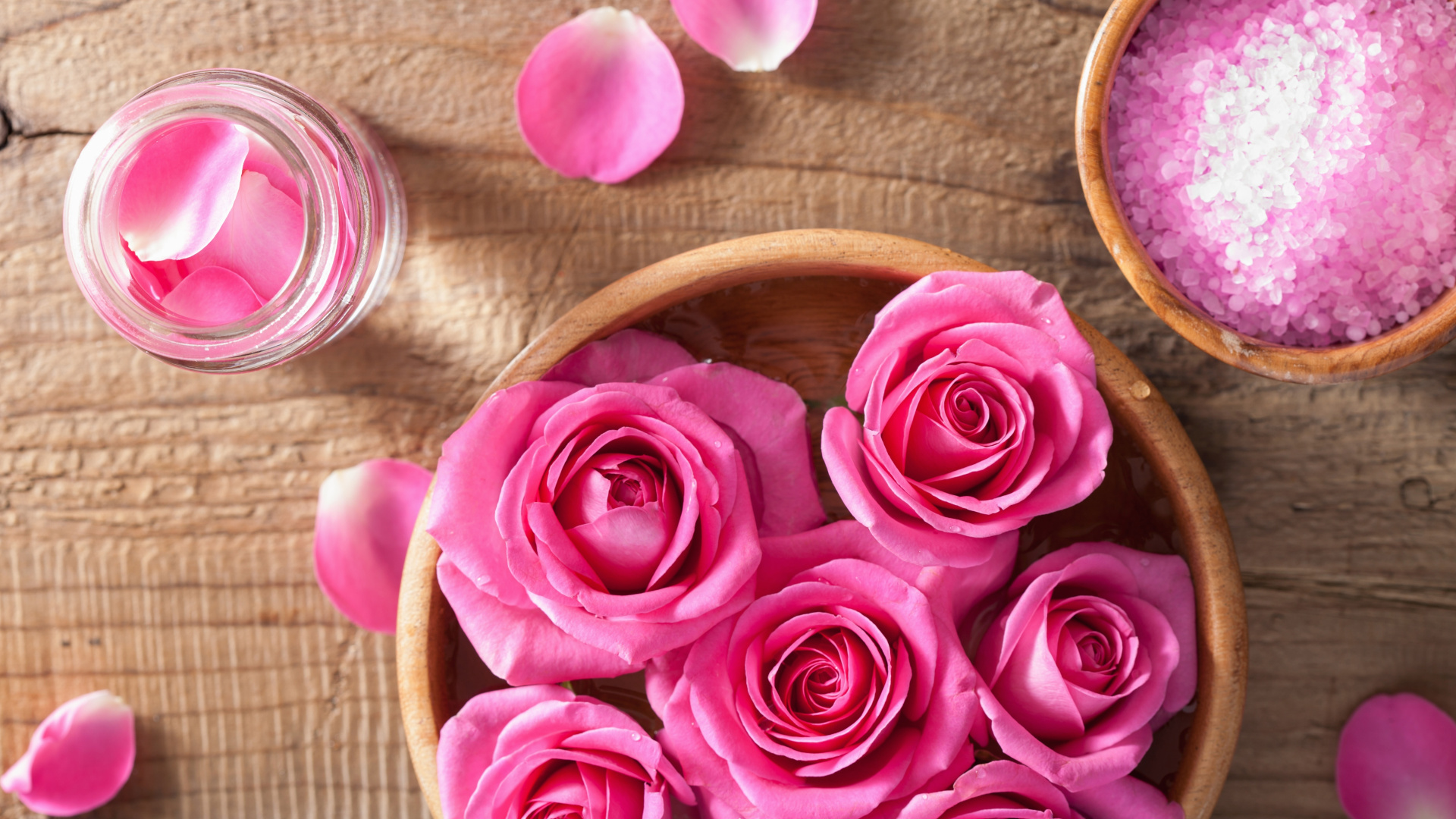 Pink Roses on Brown Wooden Round Tray. Wallpaper in 1920x1080 Resolution