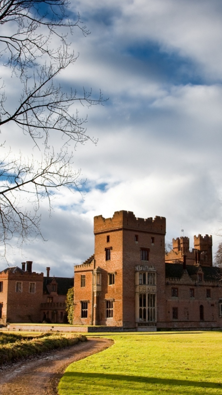 Edificio, Ventana, Paisaje Natural, Verde, la Luz Del Sol. Wallpaper in 720x1280 Resolution