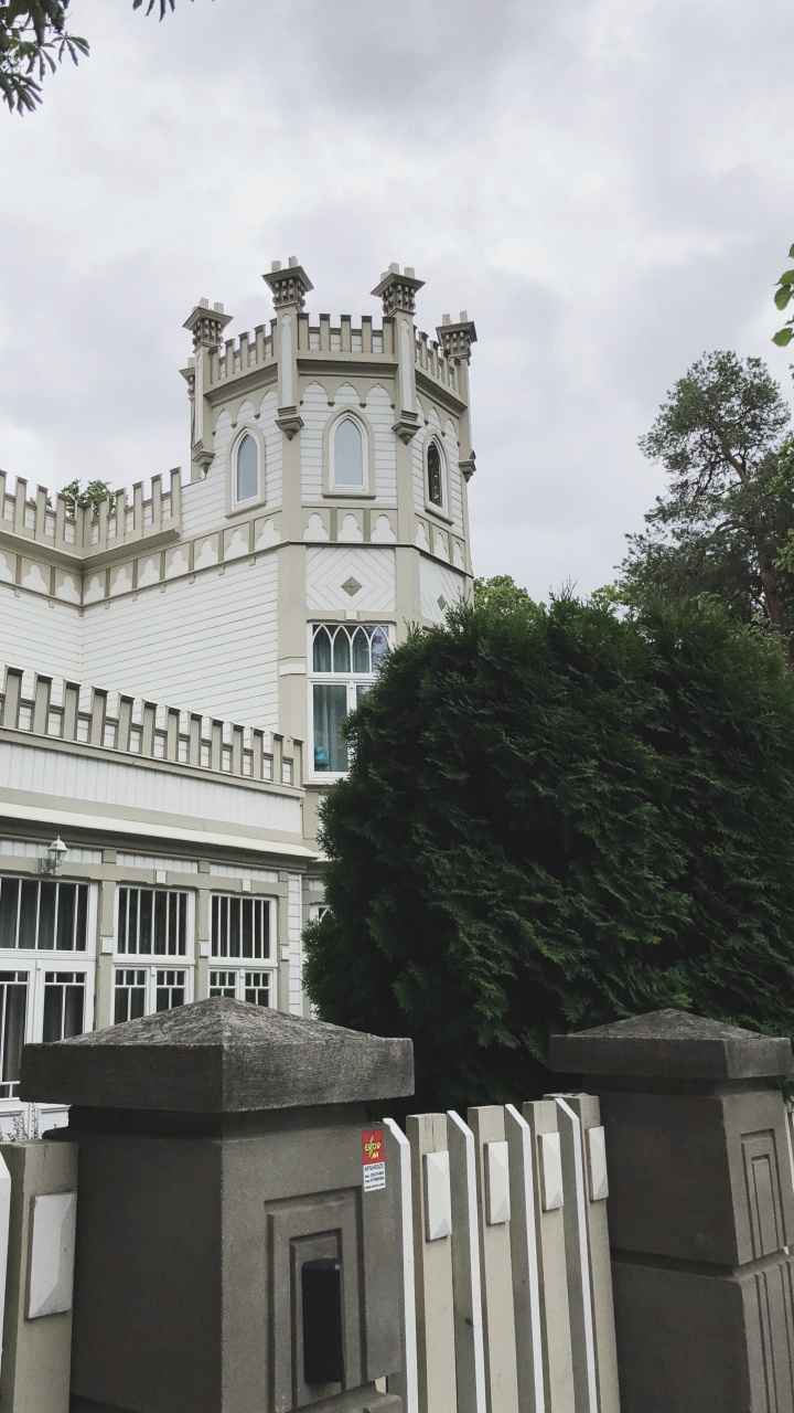 里程碑, 窗口, 古典建筑, 屋顶, 建筑 壁纸 720x1280 允许