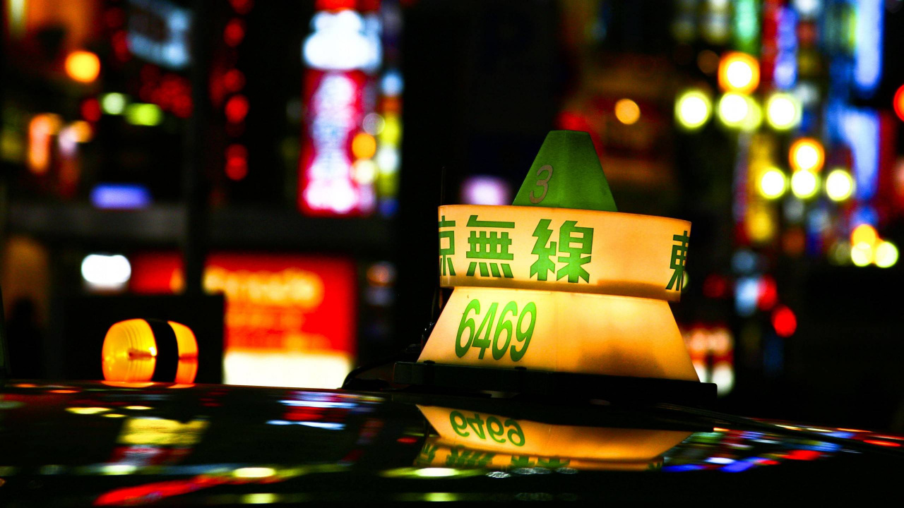 Yellow Taxi Cab on Street During Night Time. Wallpaper in 1280x720 Resolution