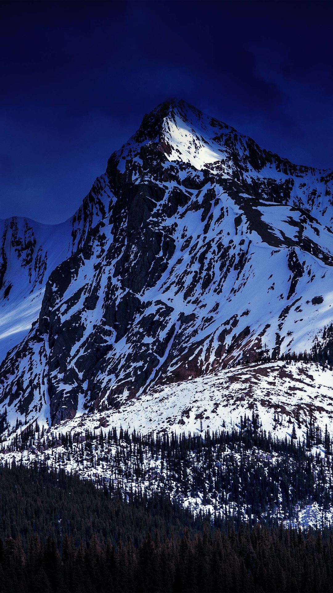 Maligne Lake, Moraine Lake, Lake, Mountainous Landforms, Mountain. Wallpaper in 1080x1920 Resolution