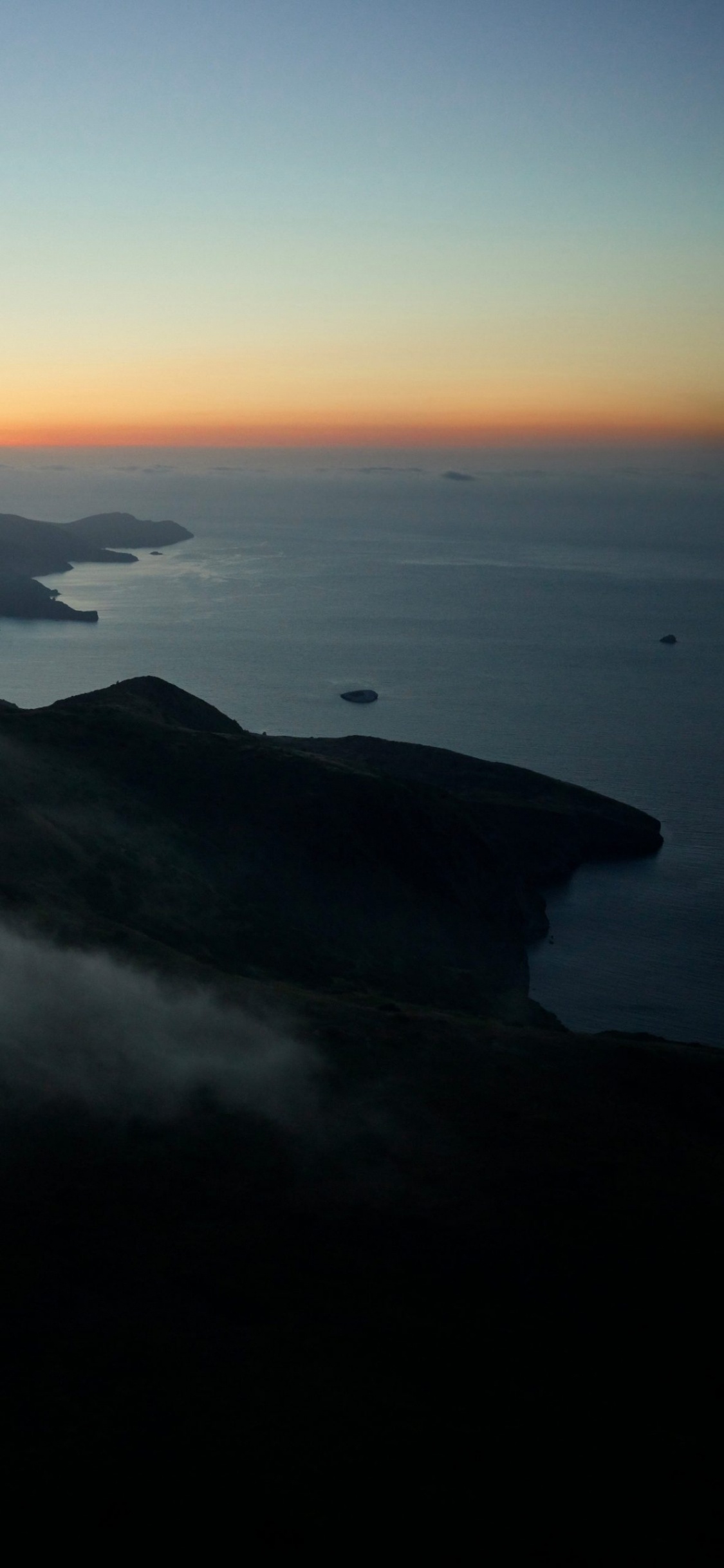 Apple, IPhone, MacOS Catalina, Manzana, Ios. Wallpaper in 1125x2436 Resolution