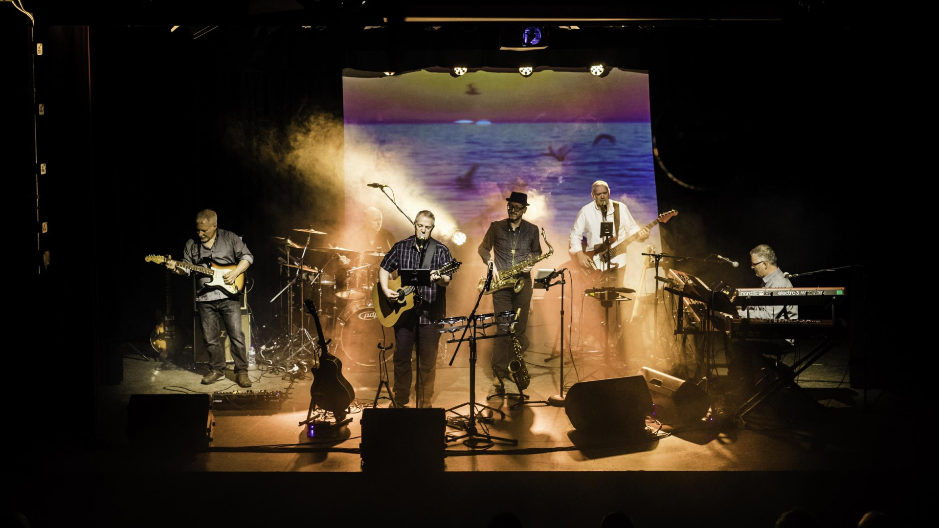 Bühne, Rockkonzert, Musical-ensemble, Konzert, Unterhaltung. Wallpaper in 1920x1080 Resolution