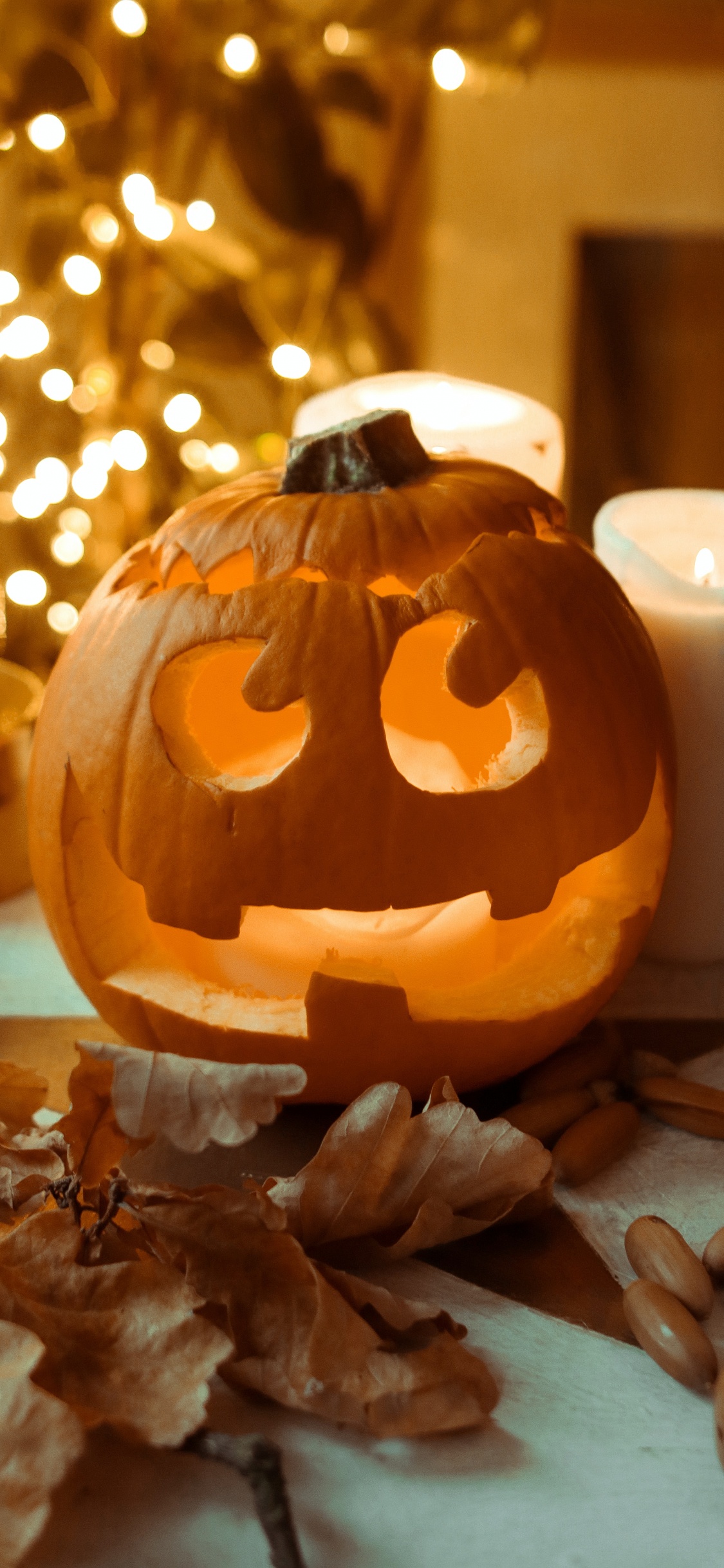 Halloween Costume, Costume, Pumpkin, Party, Amber. Wallpaper in 1125x2436 Resolution