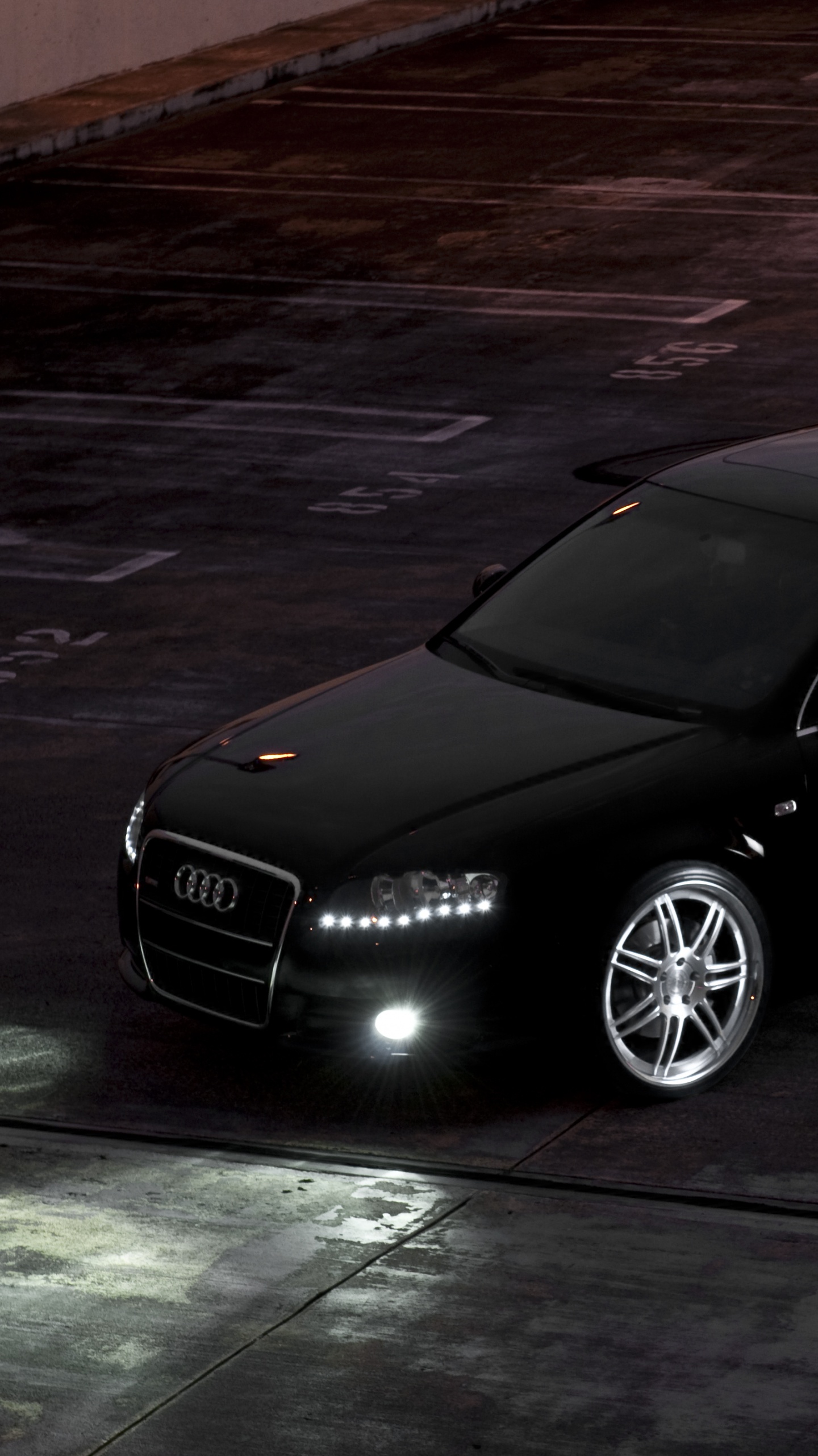 Mercedes Benz Coupe Negro en la Carretera. Wallpaper in 1440x2560 Resolution