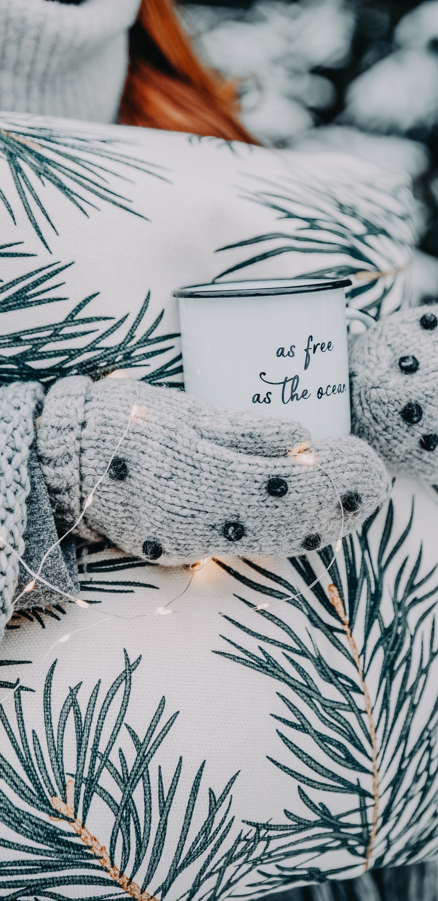 Textil de Lunares Gris y Blanco. Wallpaper in 1440x2960 Resolution