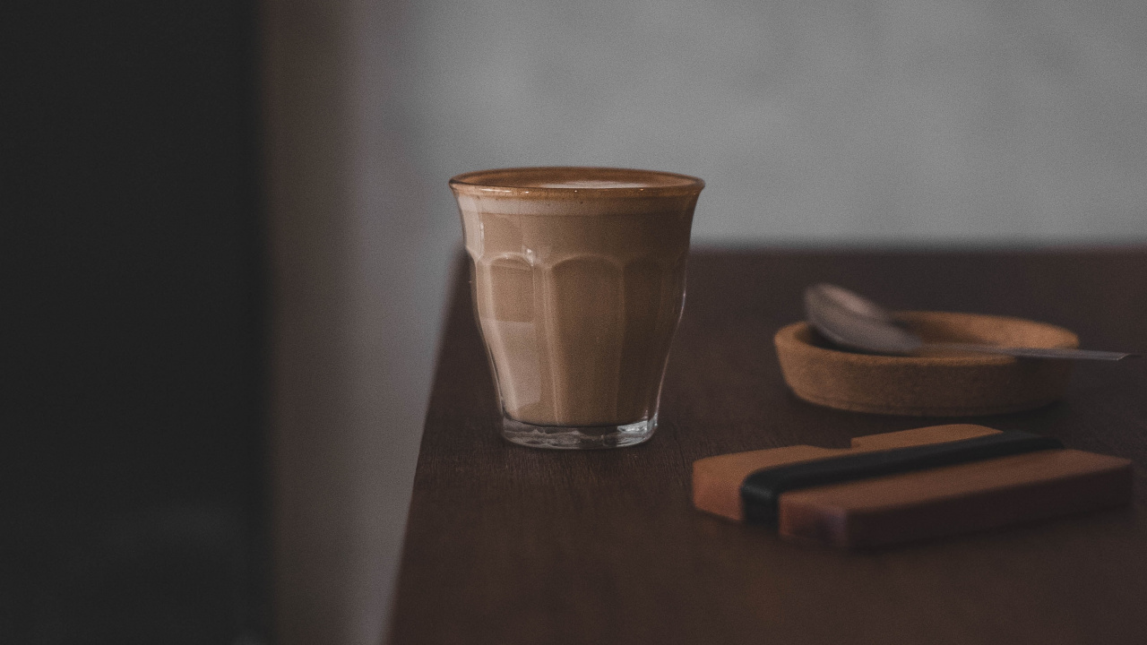 Brown Wooden Chopsticks on Brown Wooden Chopping Board. Wallpaper in 1280x720 Resolution