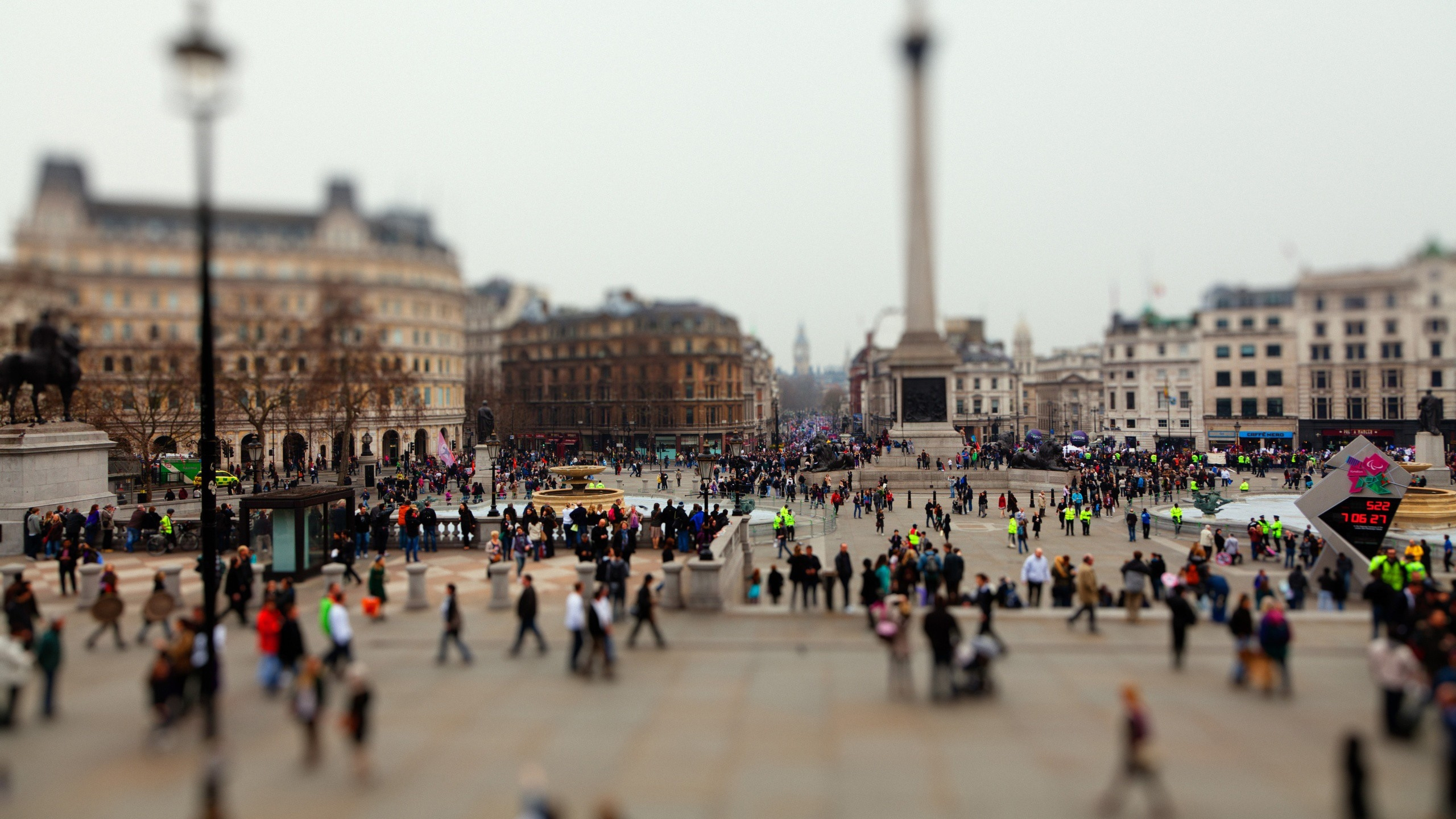 People Walking on Street During Daytime. Wallpaper in 2560x1440 Resolution