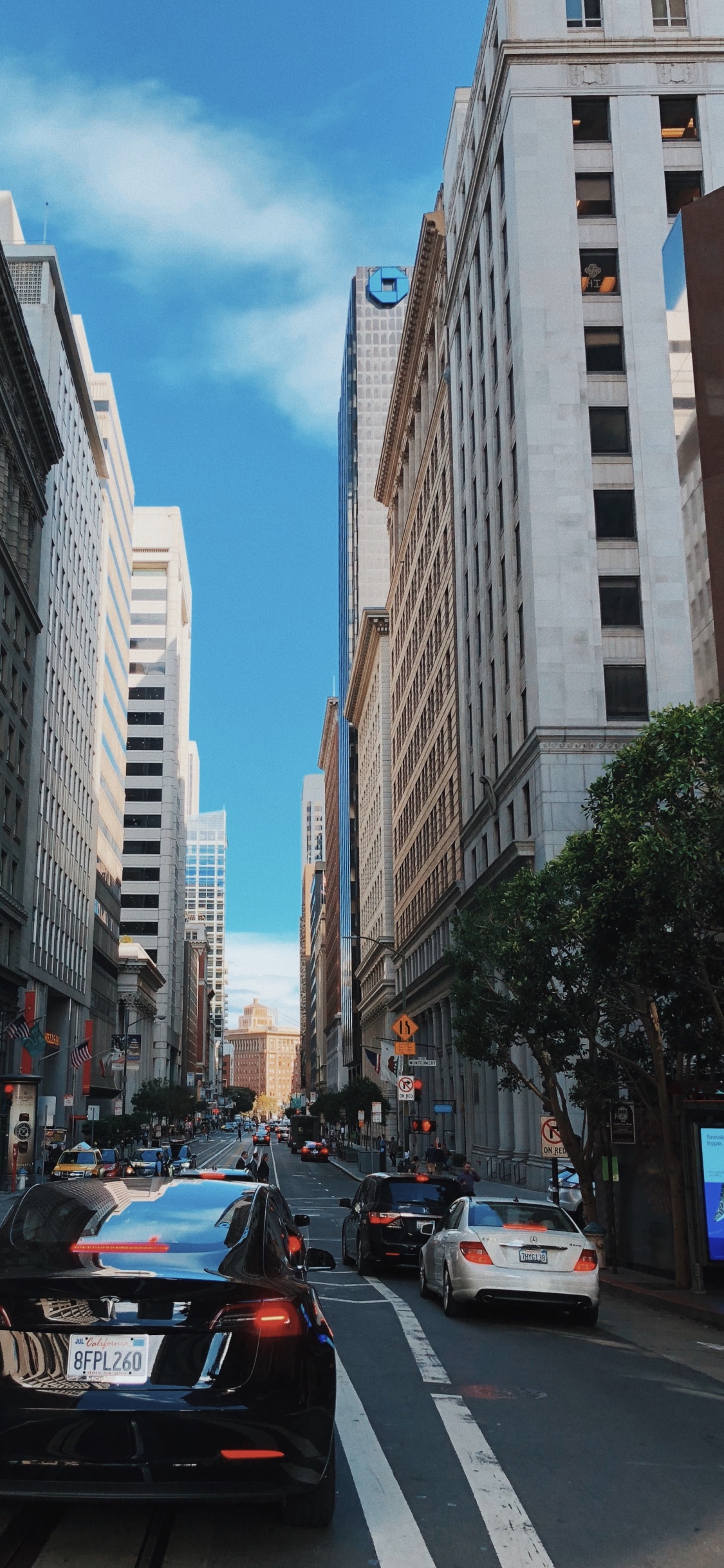 King, Mid Size Car, Compact Car, Road, Neighbourhood. Wallpaper in 1125x2436 Resolution