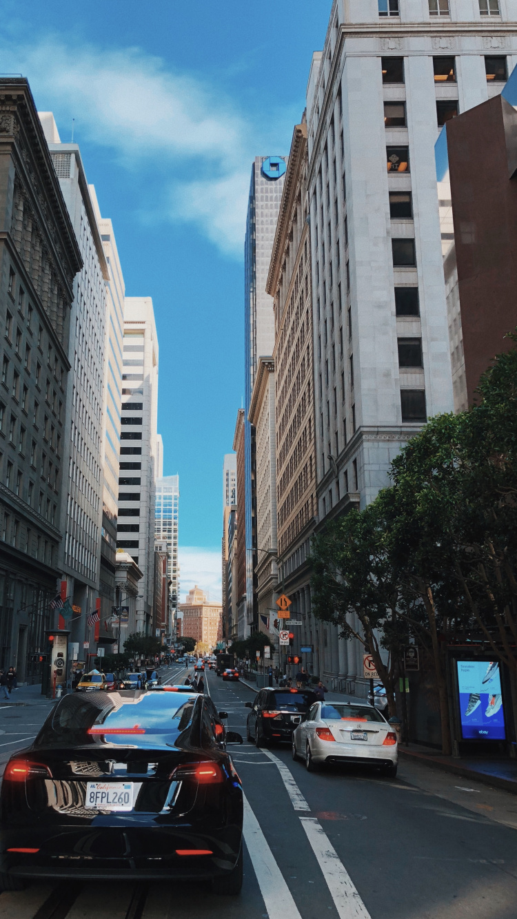 King, Mid Size Car, Compact Car, Road, Neighbourhood. Wallpaper in 750x1334 Resolution