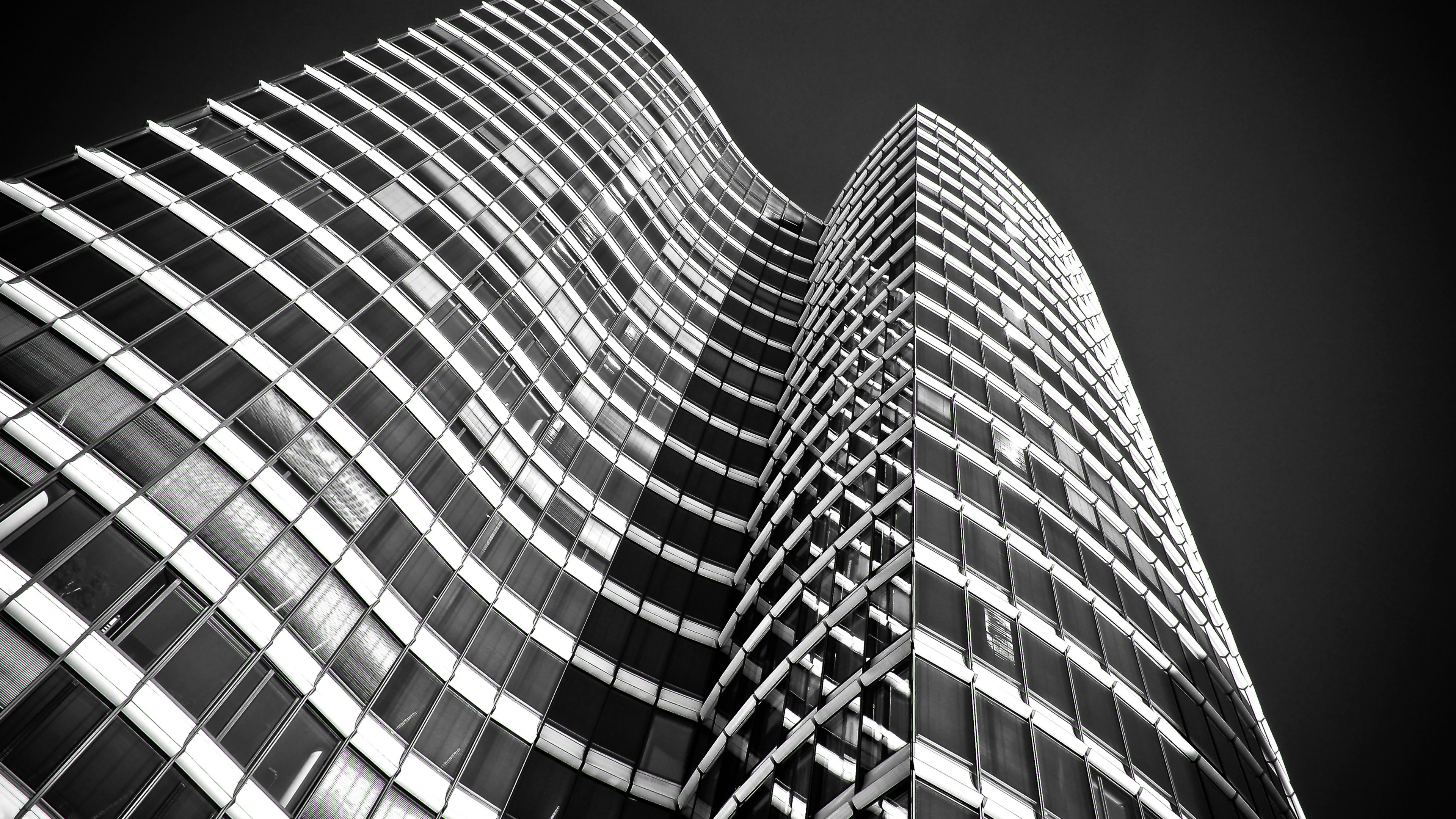 Grayscale Photo of High Rise Building. Wallpaper in 3840x2160 Resolution