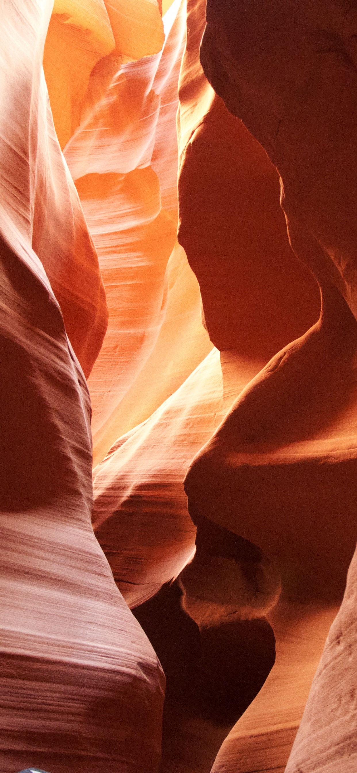 Brown Rock Formation During Daytime. Wallpaper in 1242x2688 Resolution