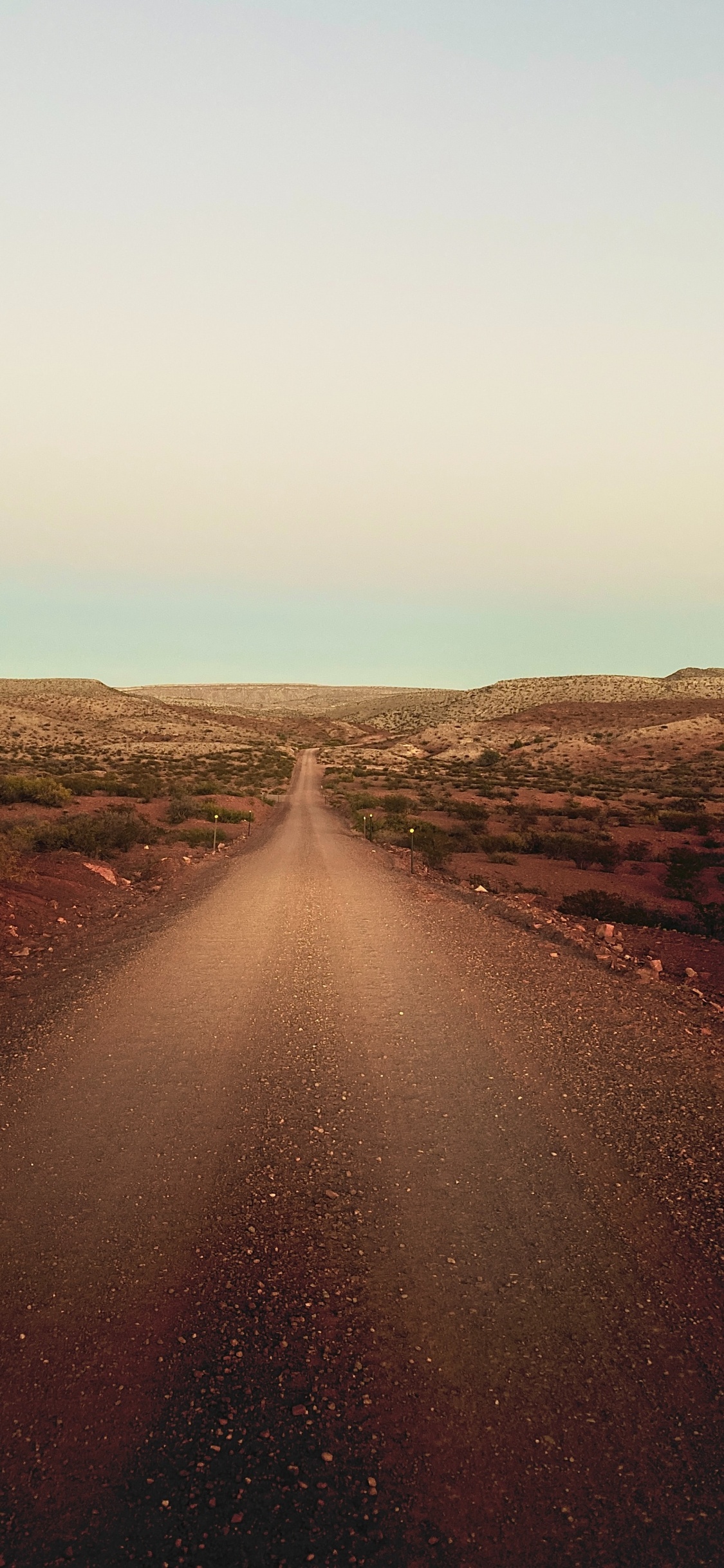 Ciel, Route, L'écorégion, Infrastructure, Horizon. Wallpaper in 1125x2436 Resolution