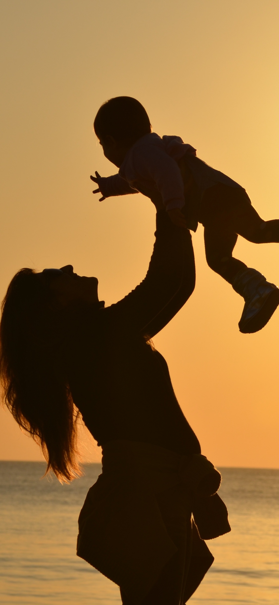 Daughter, People on Beach, People in Nature, Silhouette, Happy. Wallpaper in 1125x2436 Resolution
