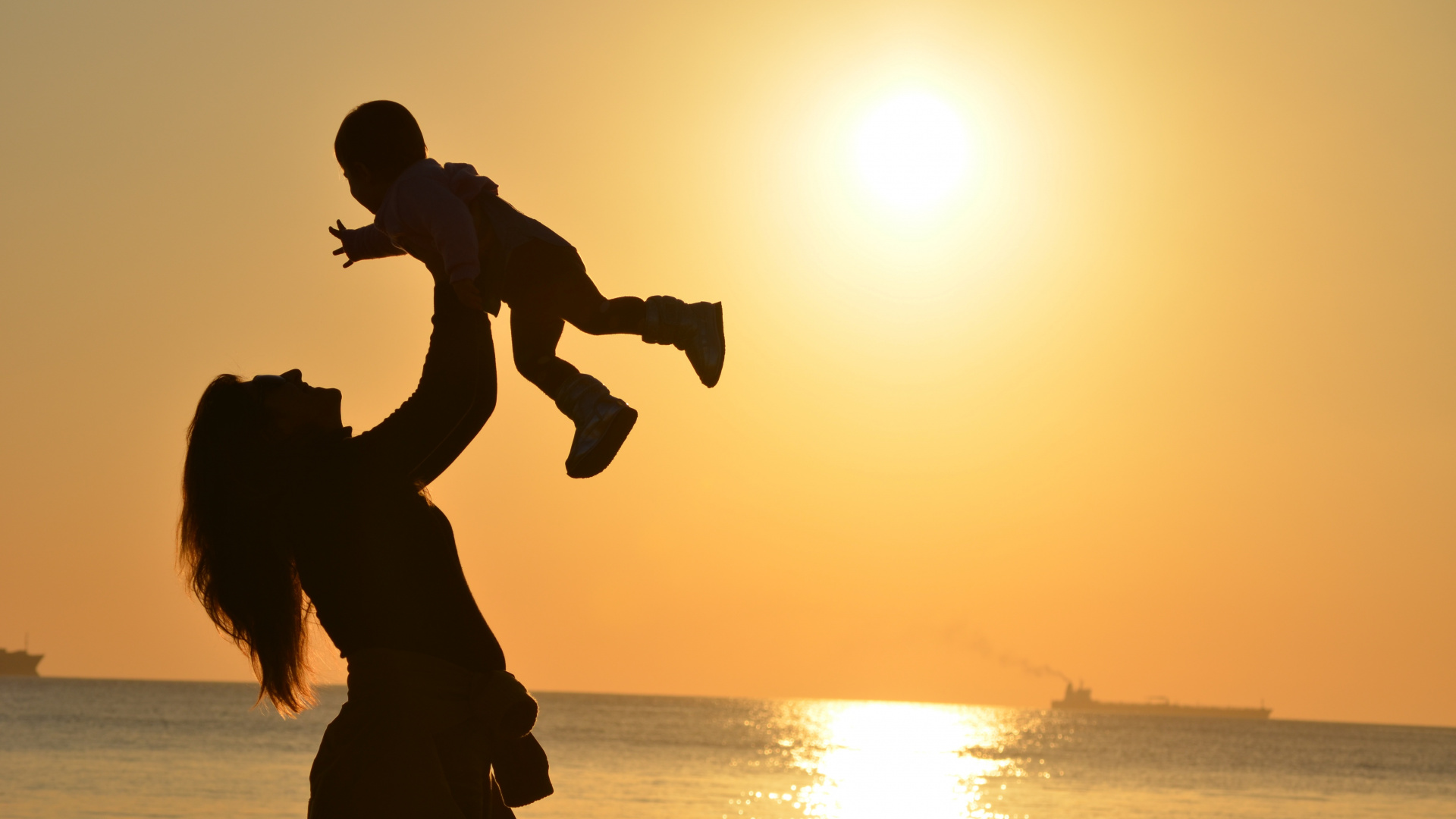 Fille, Les Gens Sur la Plage, Les Gens Dans la Nature, Silhouette, Heureux. Wallpaper in 1920x1080 Resolution