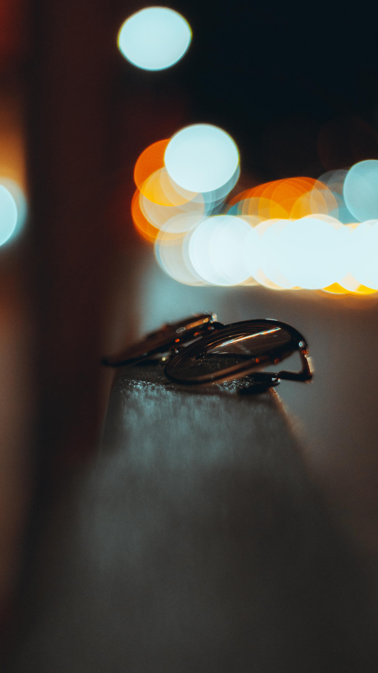 Licht, Automotive Lighting, Bernstein, Baum, Farbtöne Und Schattierungen. Wallpaper in 750x1334 Resolution