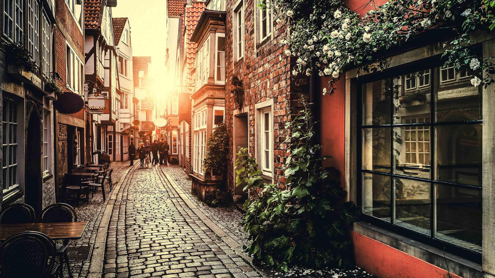 Brown and White Concrete Building During Daytime. Wallpaper in 1920x1080 Resolution