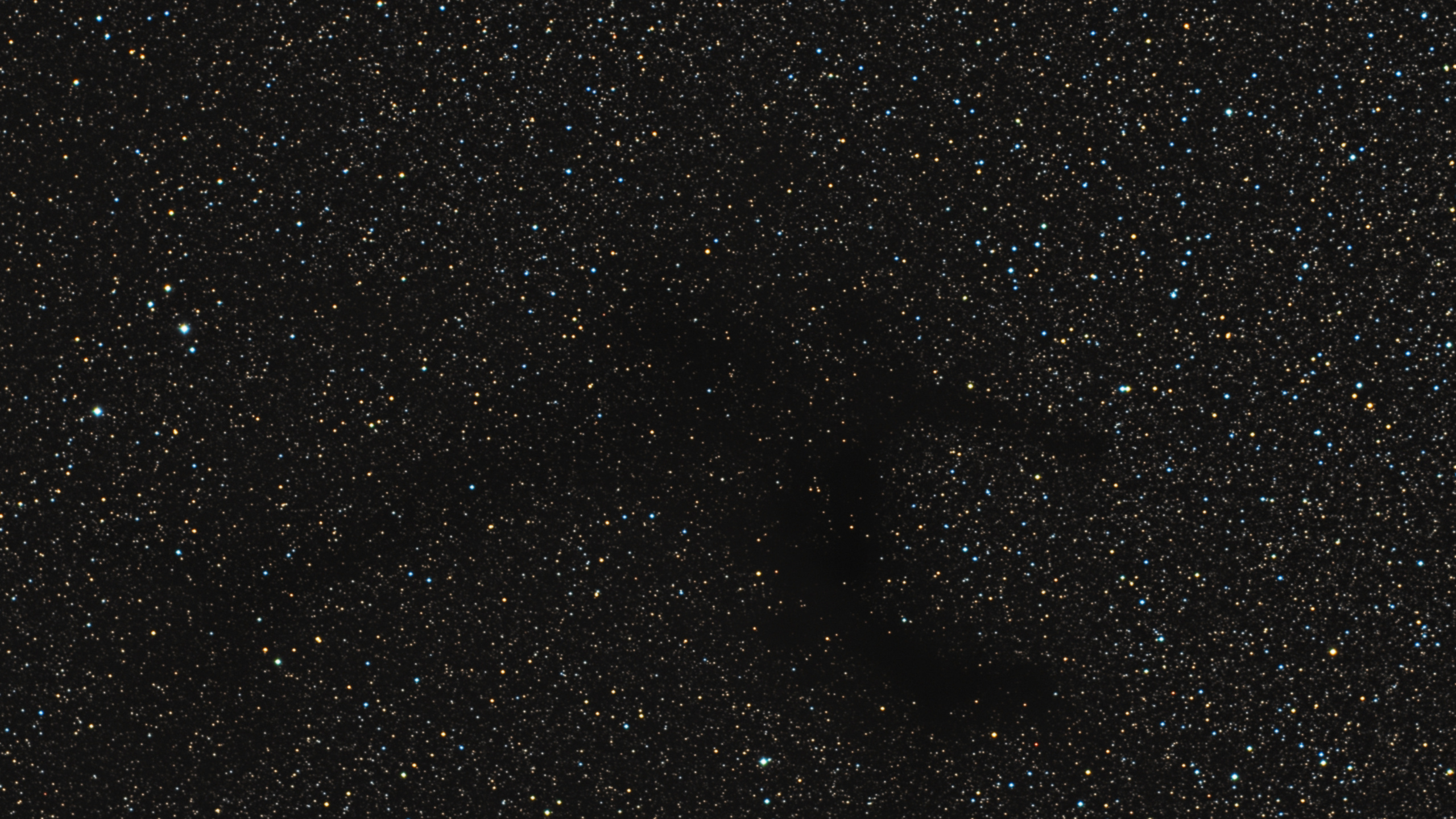 Estrellas en el Cielo Durante la Noche.. Wallpaper in 2560x1440 Resolution