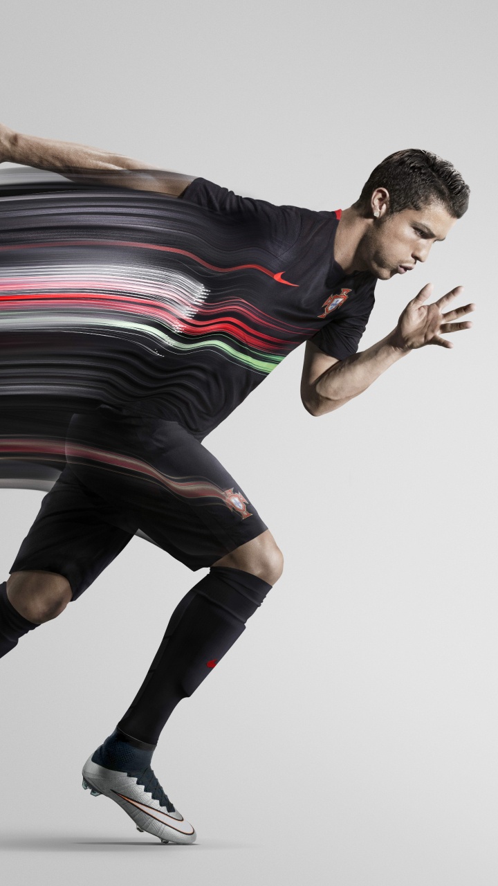 Femme en Débardeur Noir à Rayures Blanches et Rouges et Pantalon Noir. Wallpaper in 720x1280 Resolution