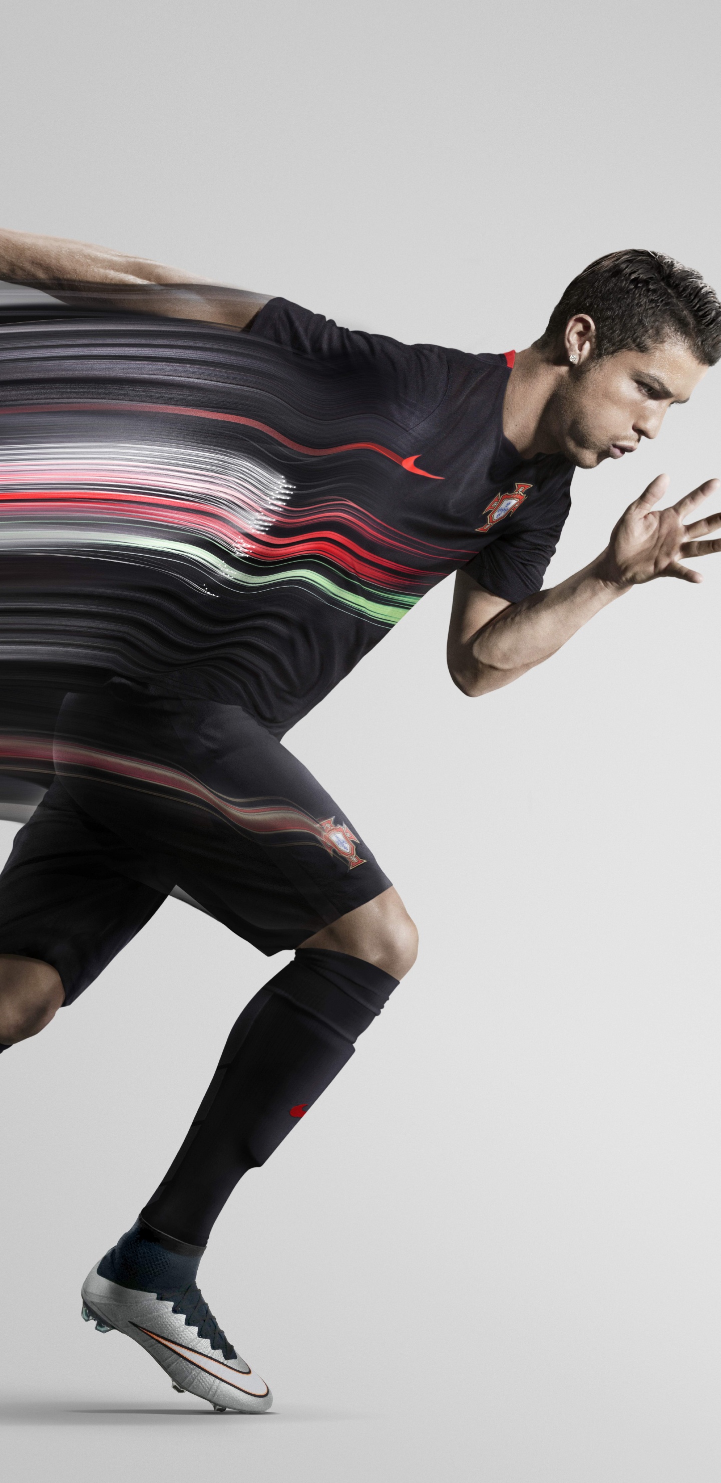 Frau in Schwarz-weiß-rot Gestreiftem Tanktop Und Schwarzer Hose. Wallpaper in 1440x2960 Resolution